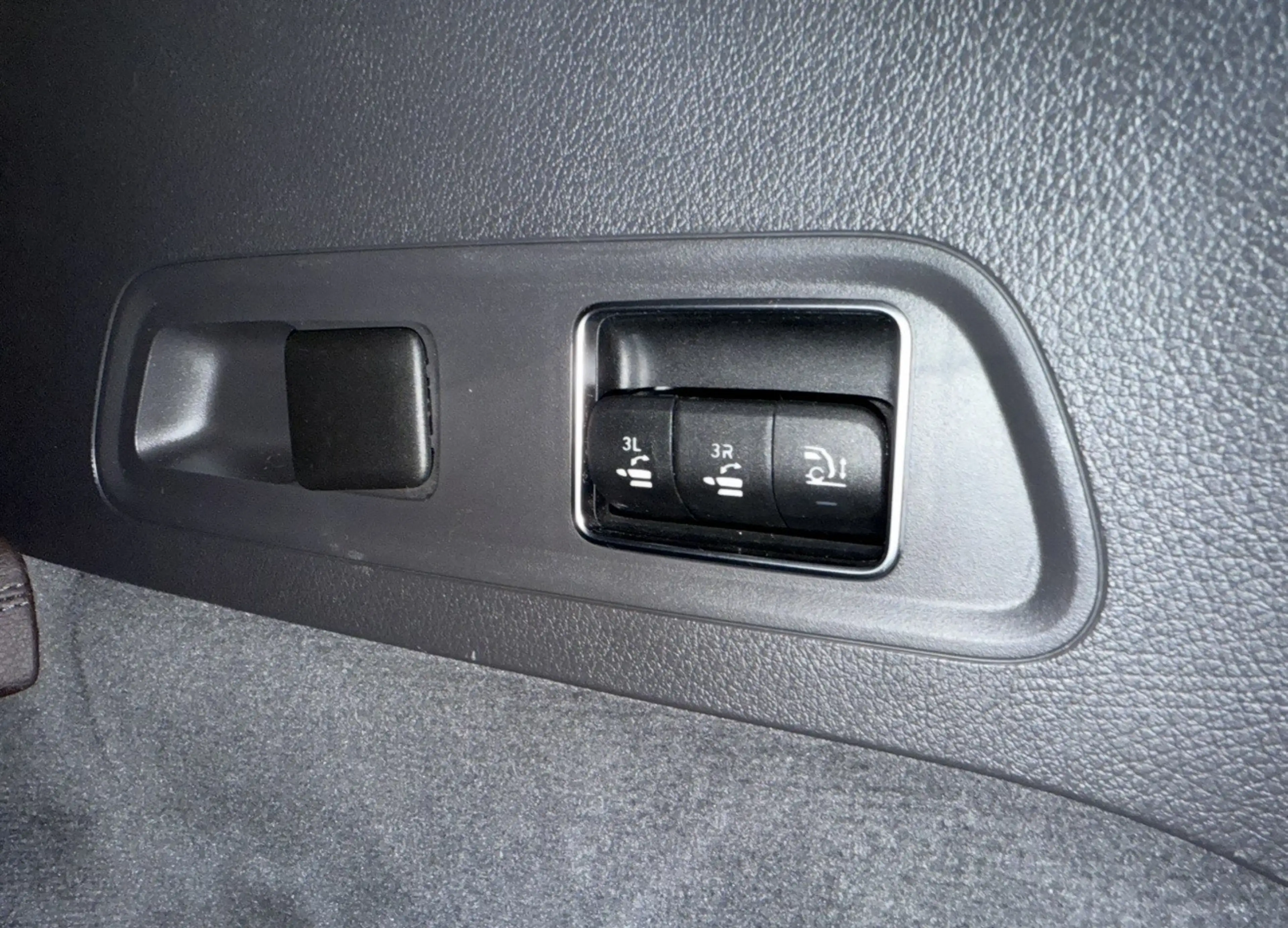 Mercedes-Benz GLS 400 GLS 400 d 4Matic 9G-TRONIC Exclusive — photo 10