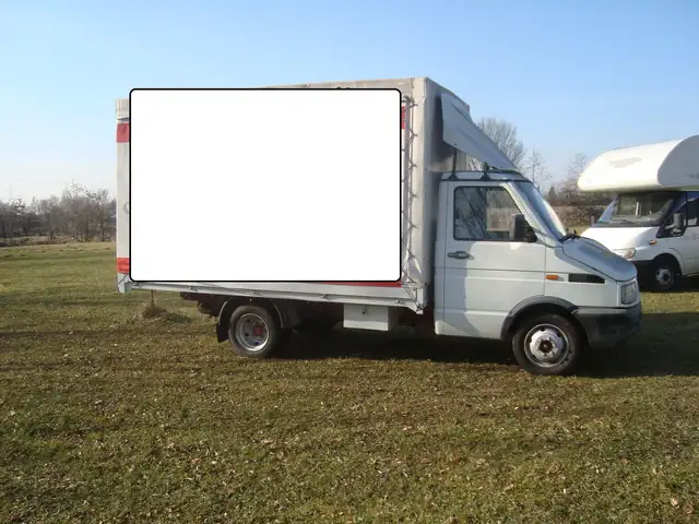 Iveco Daily 35.8 2.5D Cassone con  Centina