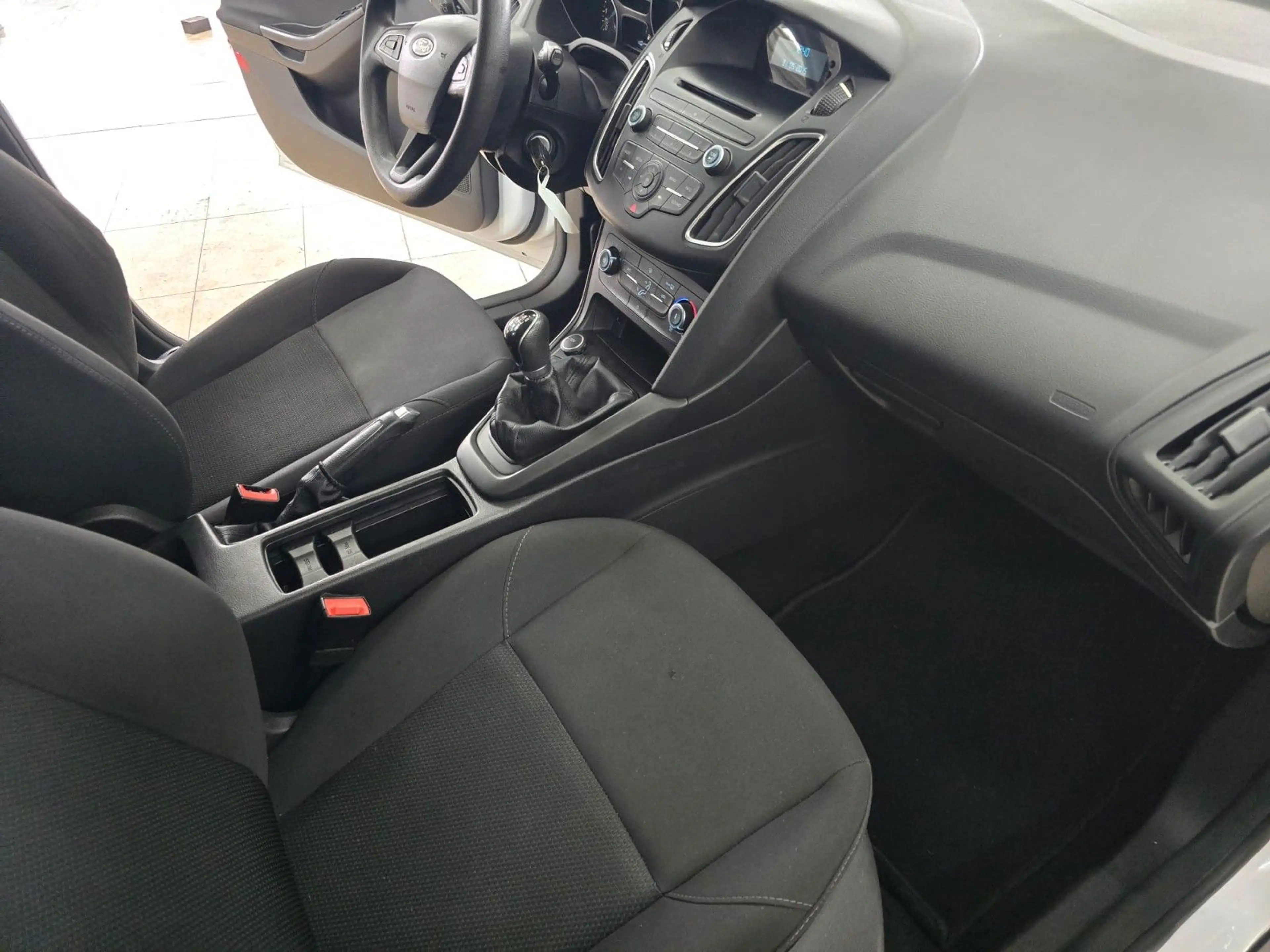 Ford Focus Turnier Trend — photo 11