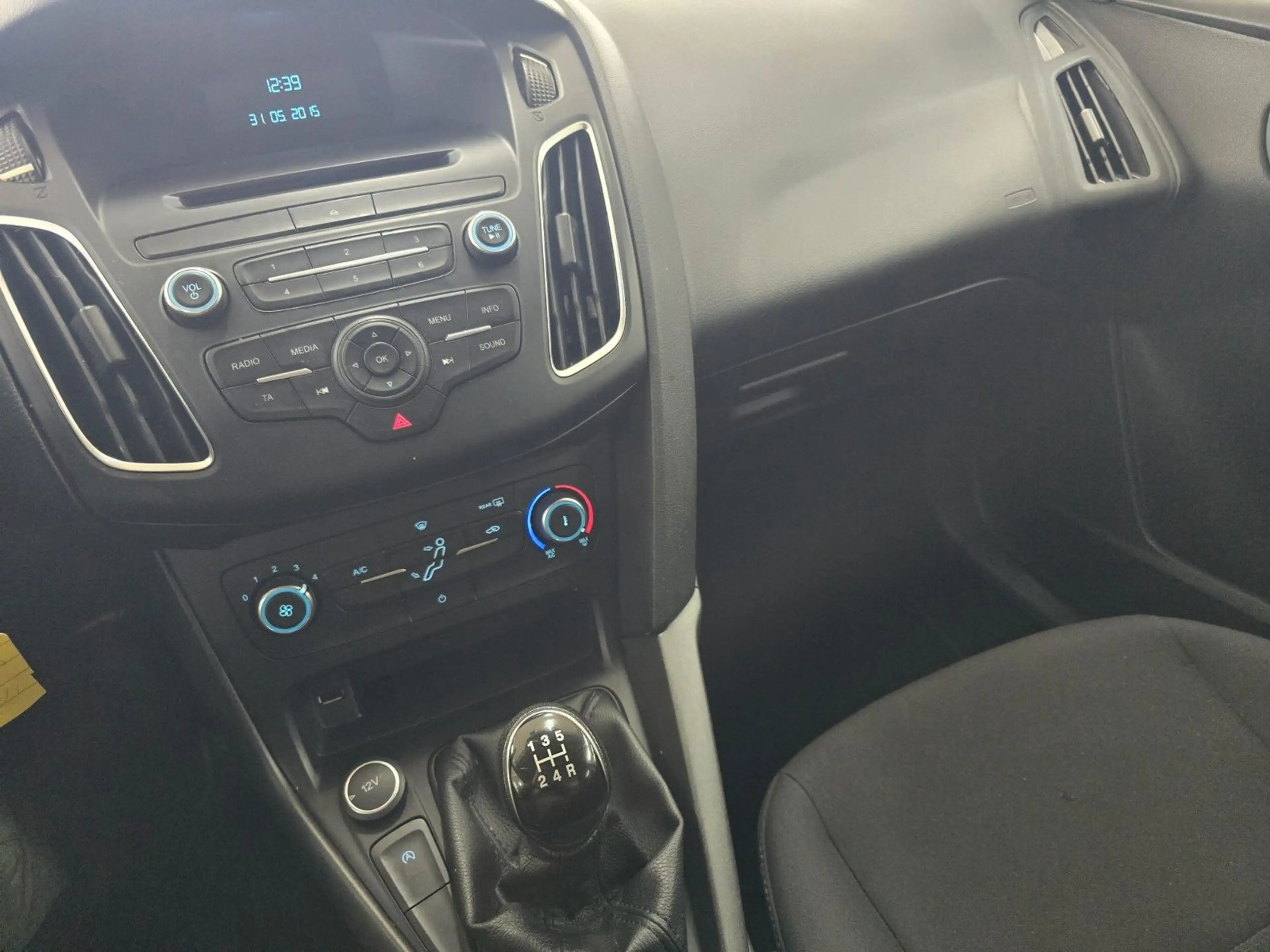 Ford Focus Turnier Trend — photo 8