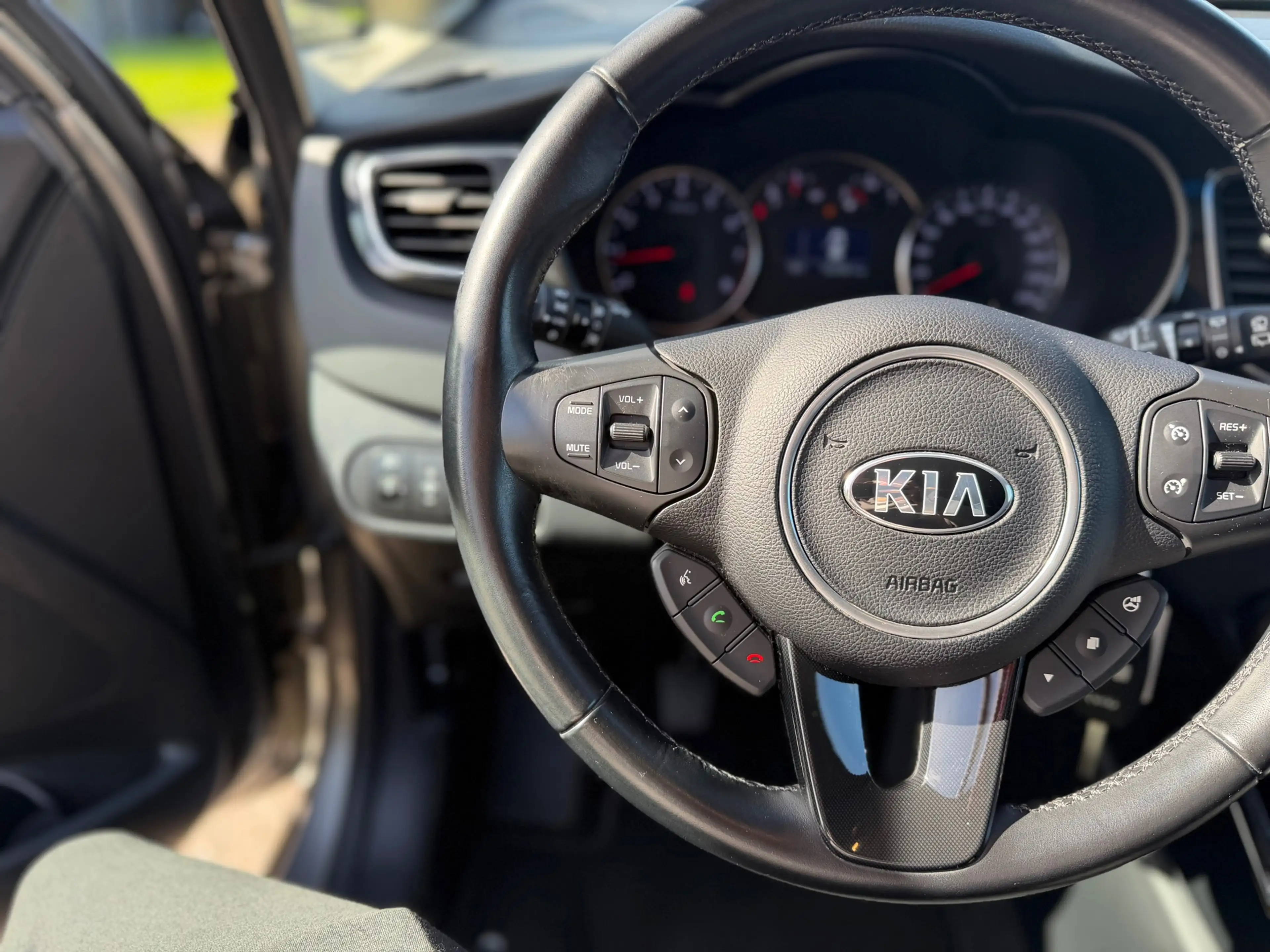 Kia Carens 1.6 GDi Business Pack / 7 Persoons / Perfect onder — photo 14