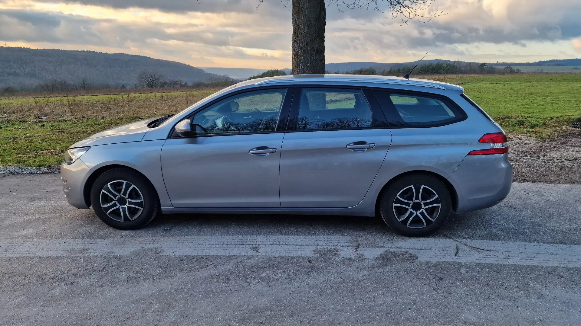 Peugeot 308 SW BlueHDi 120 Stop & Start Active - 2