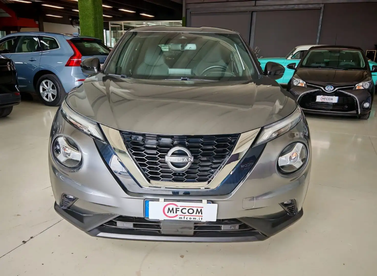 Nissan Juke 1.0 dig-t N-Connecta 114cv dct KM0 Gris - 2