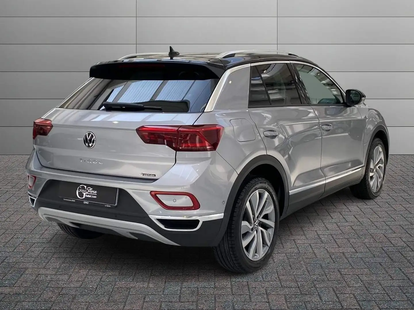 Volkswagen T-Roc 2.0 tdi Style 4motion 150cv dsg Gris - 2
