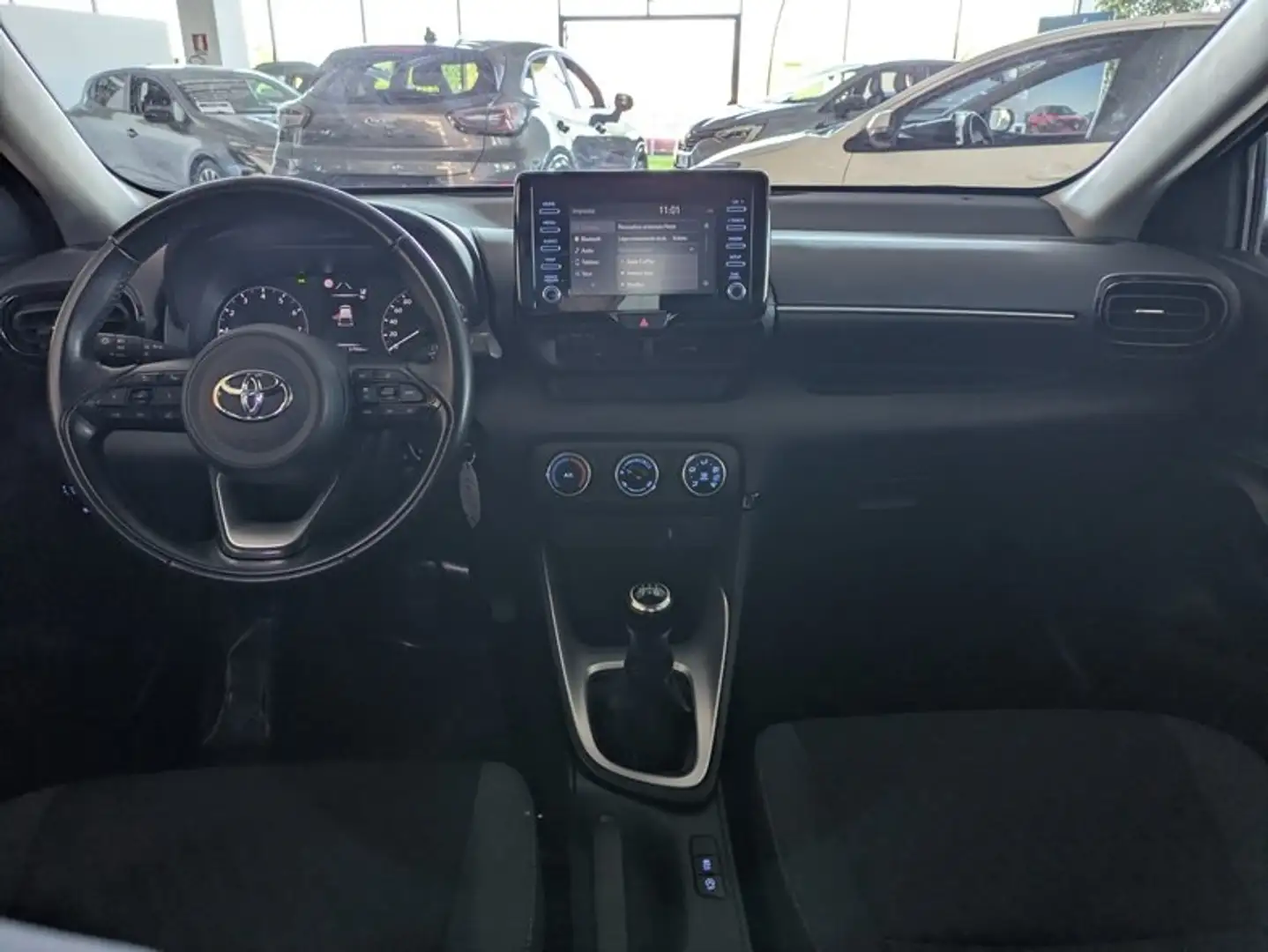 Toyota Yaris 1.0  Black Edition Bianco - 2