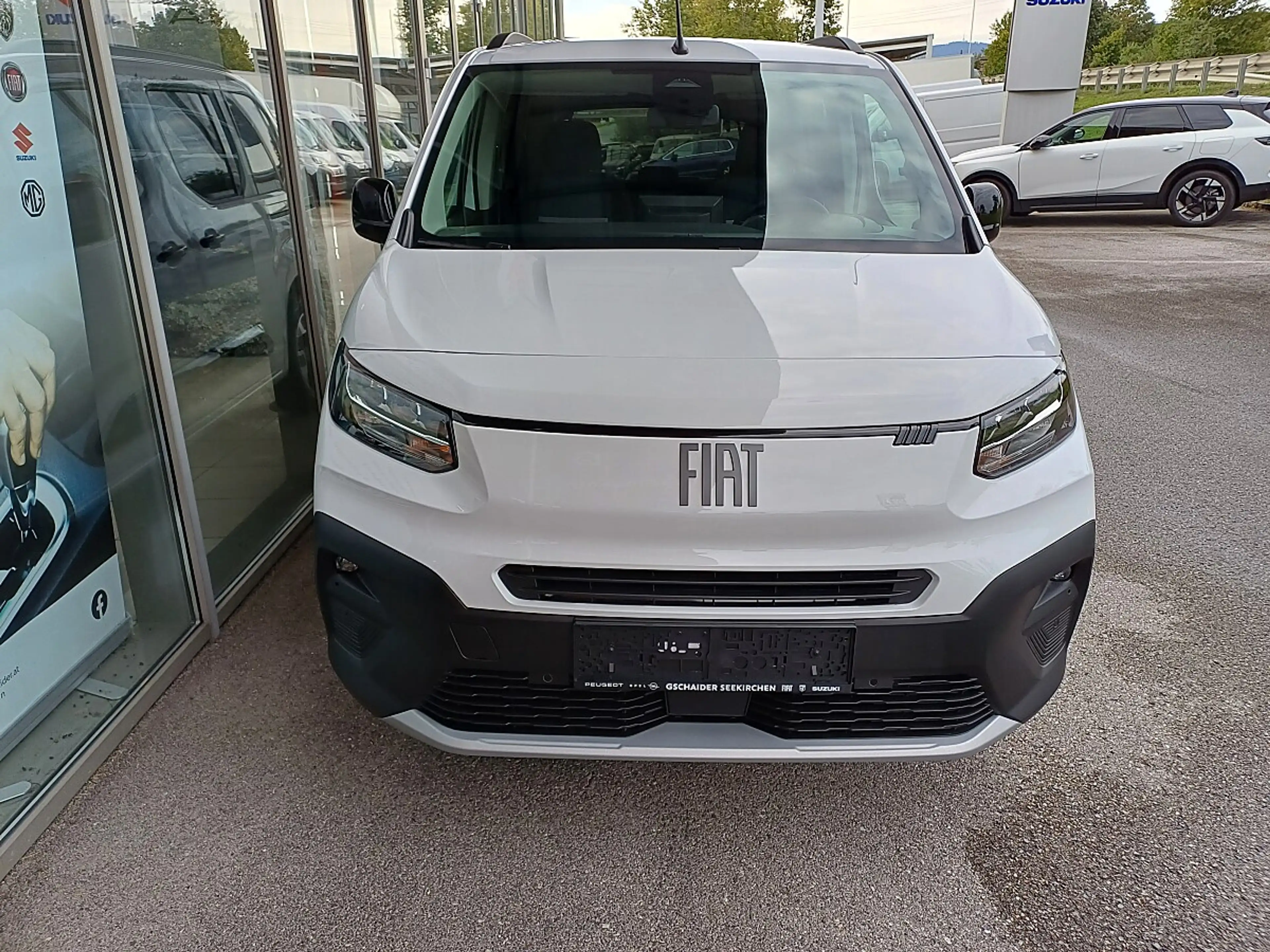 Fiat Qubo 1.5 Diesel 130 L1 La Prima Aut. — photo 2