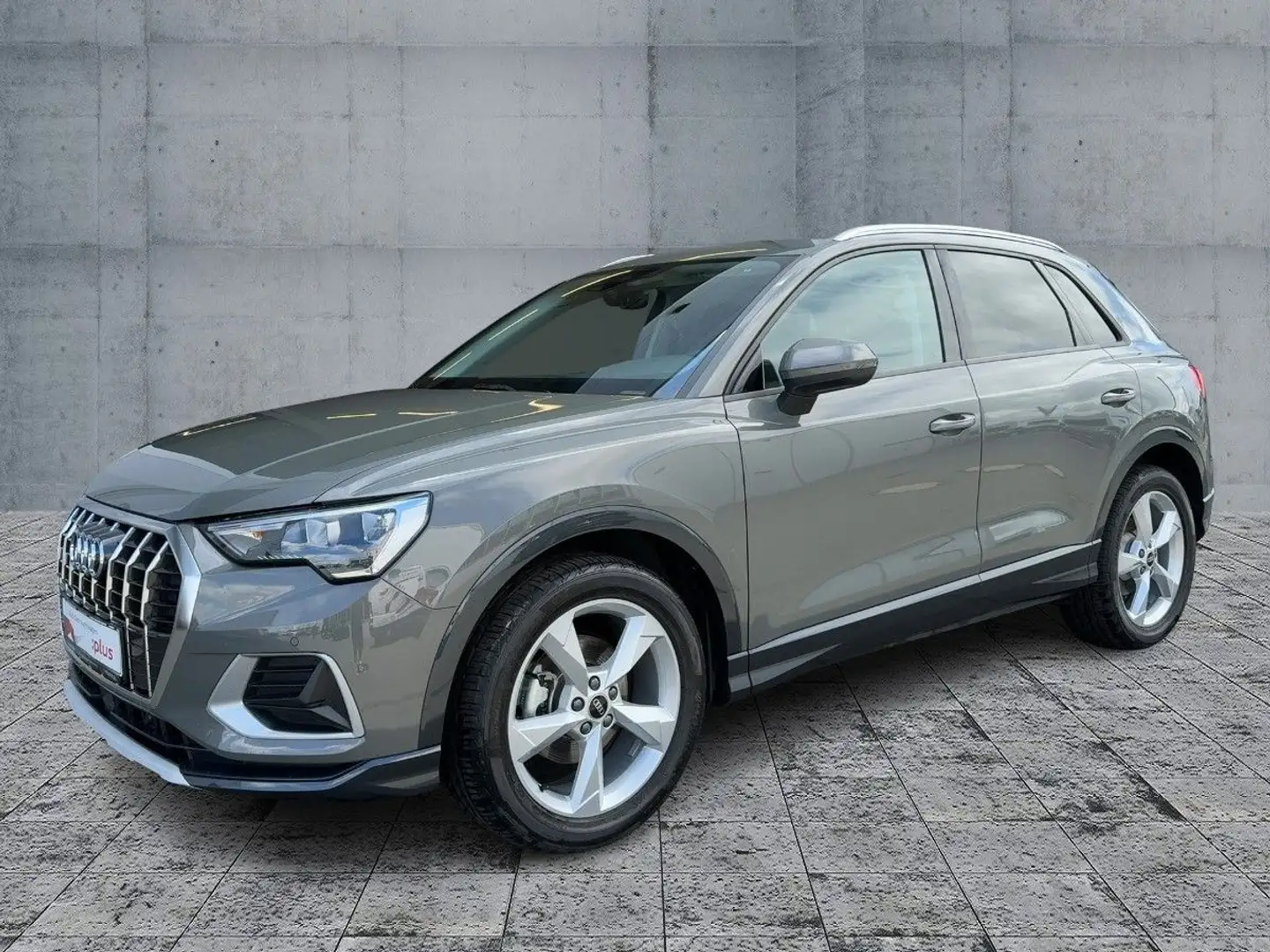 Audi Q3 35 TFSI S-TR ADVANCED NAVI+2xPDC+ACC+AHK+19" Grau - 2