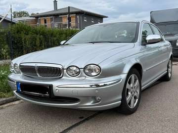 X-Type 2.5 V6 4x4 Aut.Executive 8 Fach Bereifung