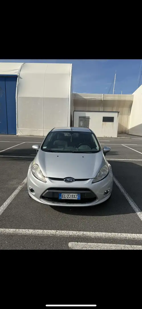 Ford Fiesta 3p 1.2 16v Titanium c/esp E5 - 1