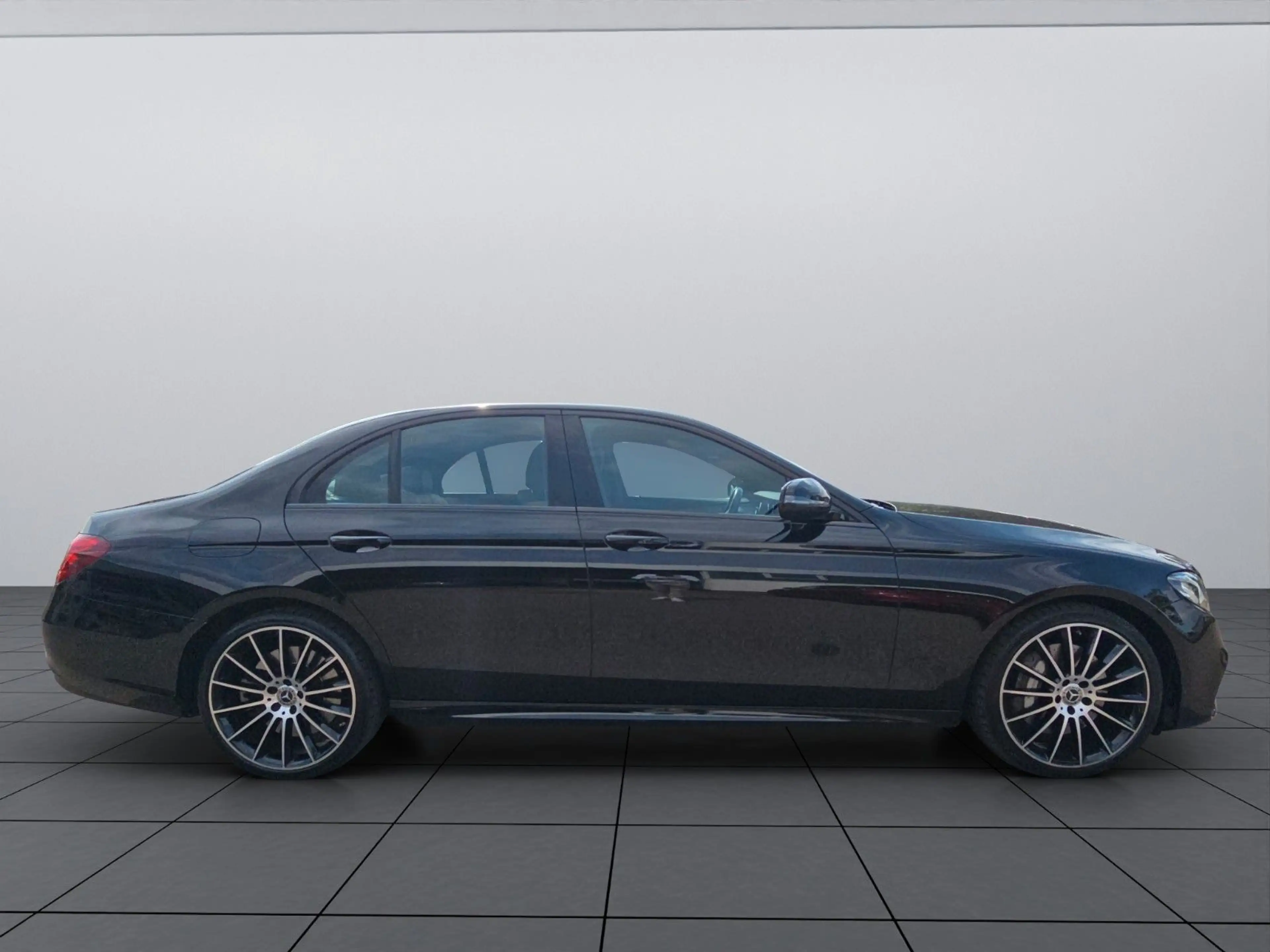 Mercedes-Benz E 450 4Matic 9G-TRONIC AMG Line *TWA *LED High — photo 8