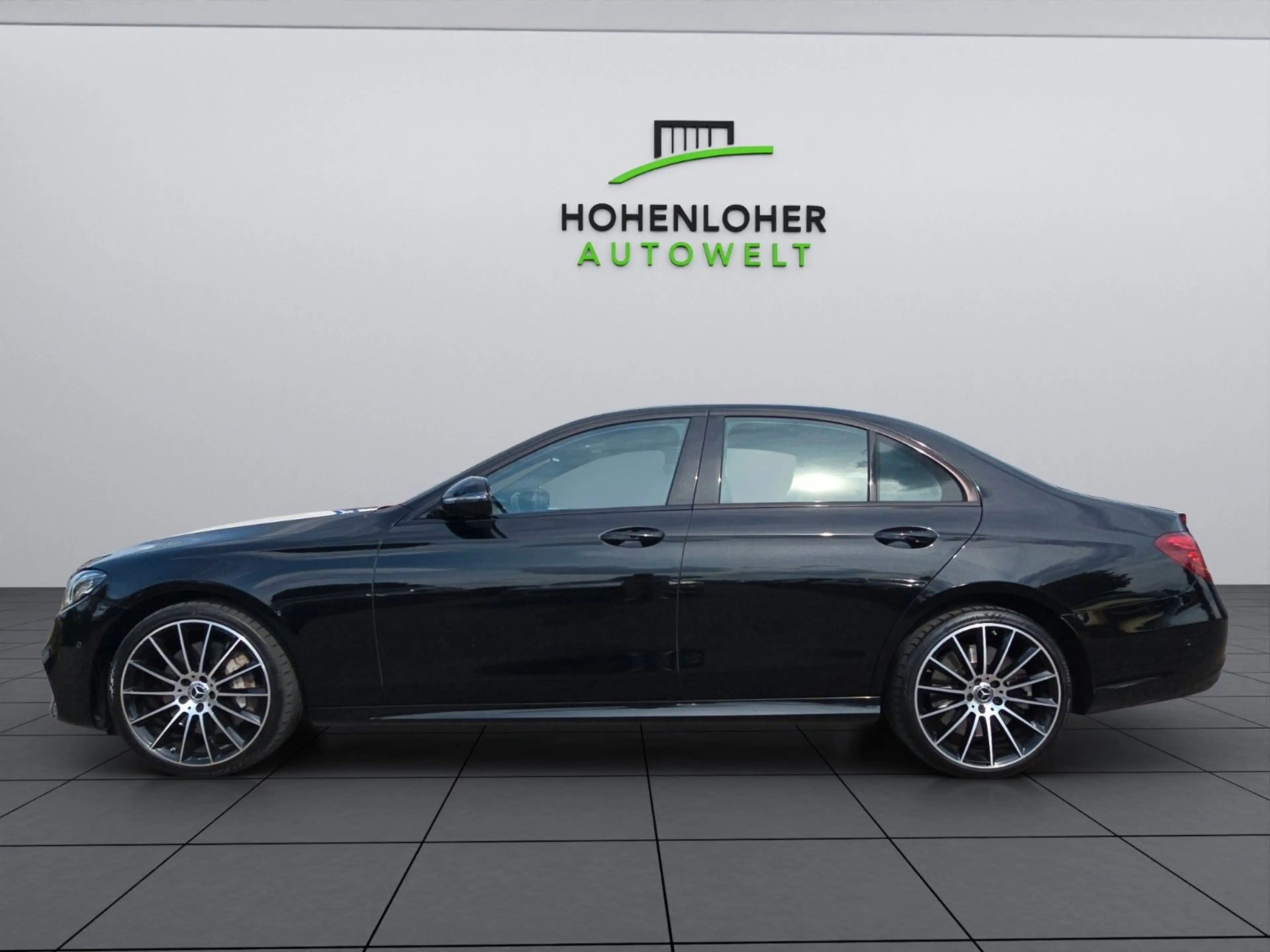 Mercedes-Benz E 450 4Matic 9G-TRONIC AMG Line *TWA *LED High — photo 4