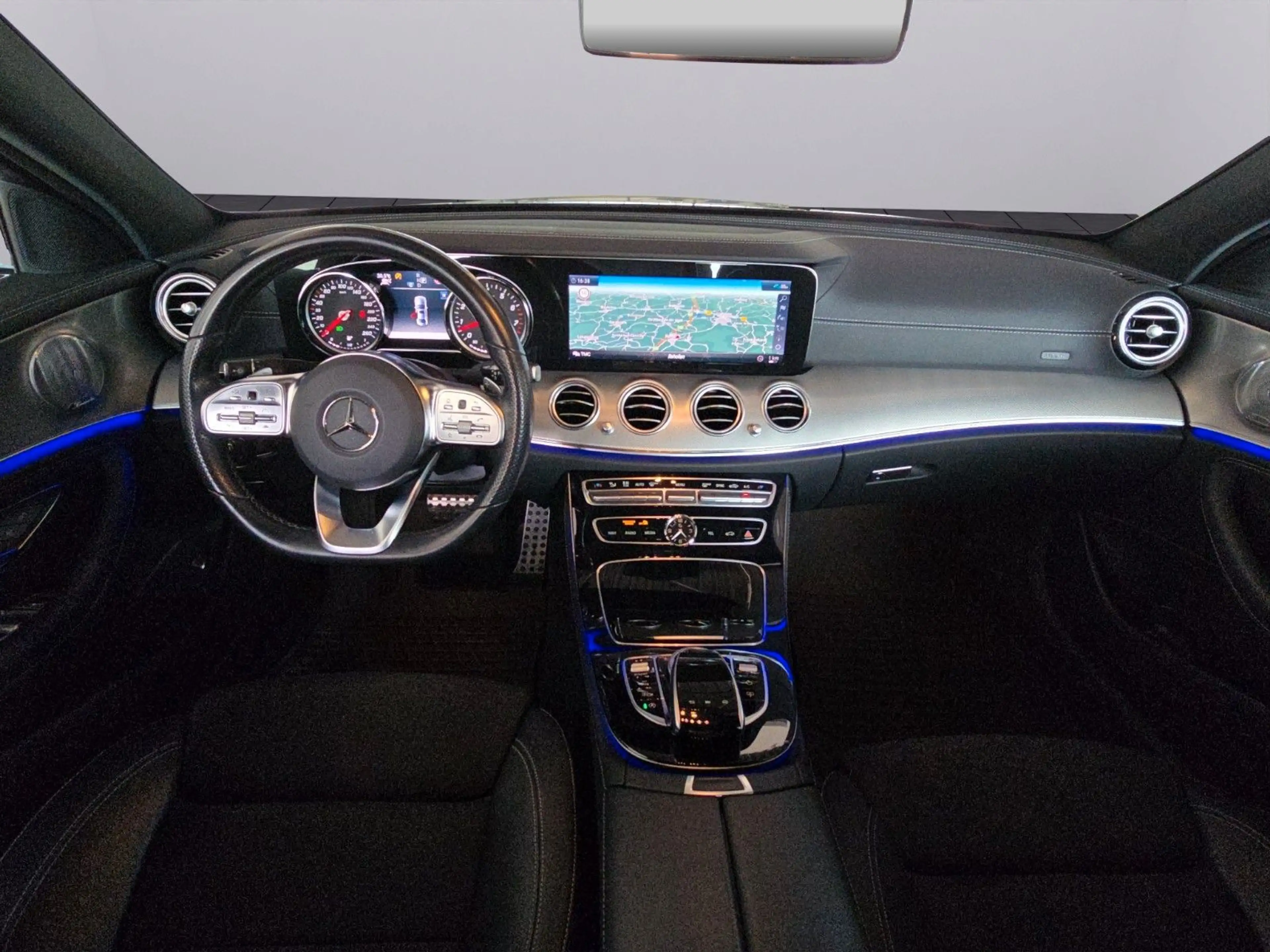 Mercedes-Benz E 450 4Matic 9G-TRONIC AMG Line *TWA *LED High — photo 12
