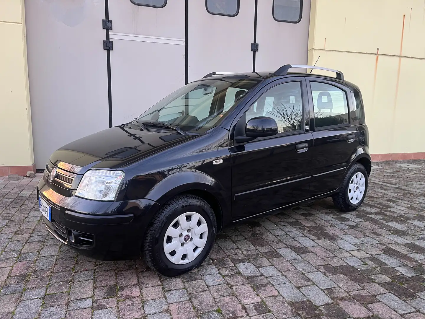 Fiat Panda Panda II 1.2 Dynamic 69cv E5 Schwarz - 1