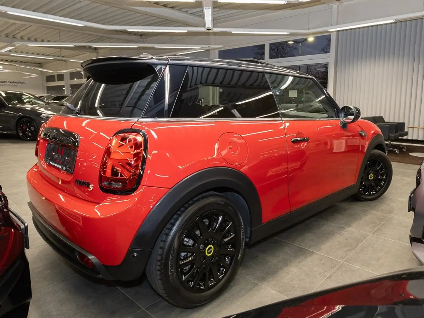 MINI Cooper SE Classic Trim 3-trg. DAB LED Pano.Dach Rot - 2