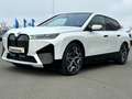 BMW iX xDrive50 Sportpaket LASER LUFT AHK ACC 360° Weiß - thumbnail 2