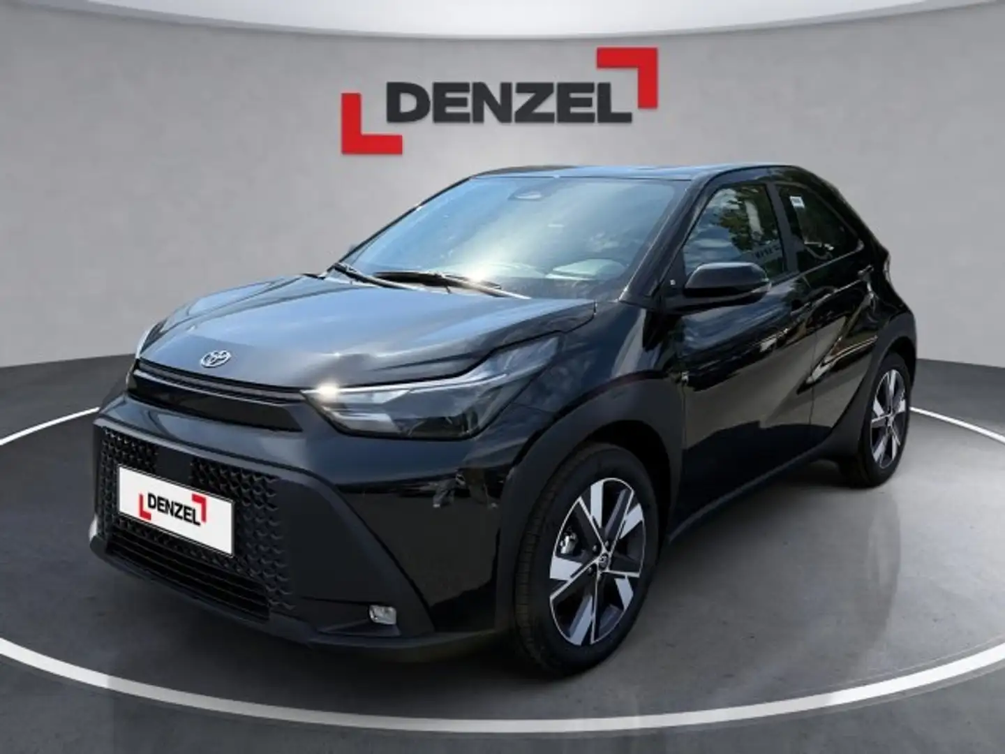 Toyota Aygo X 5-Türer Active 1,5 l Hybrid Stufenlose Auto Schwarz - 1
