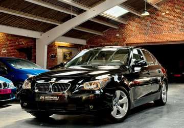 E60 545iA 4,4L V8 333 ch Toit ouvrant, Régulateur, GPS Historique complet État exceptionnel