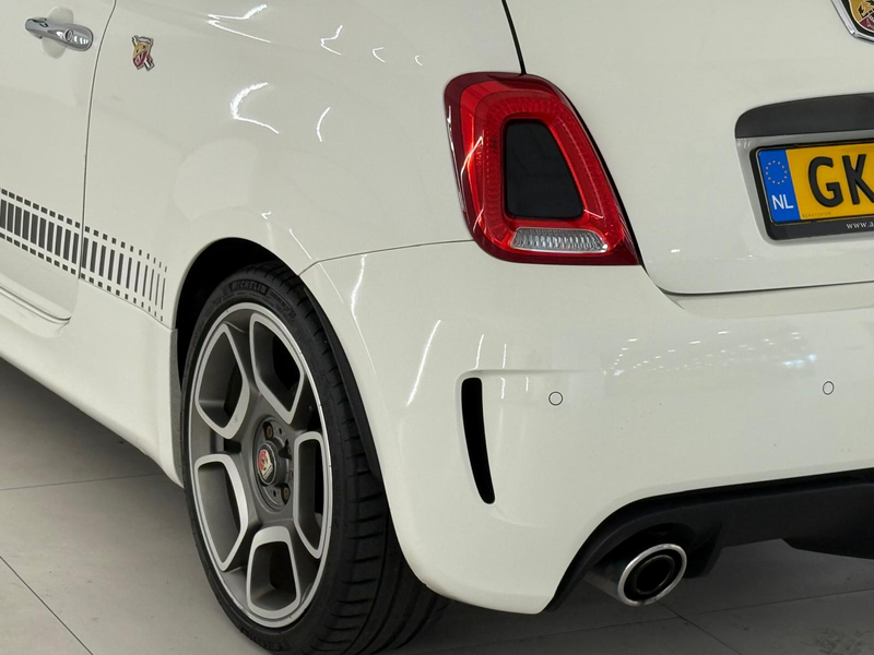 Abarth 500 1.4 T-Jet Elaborabile LED Digitaal dashboard — photo 5