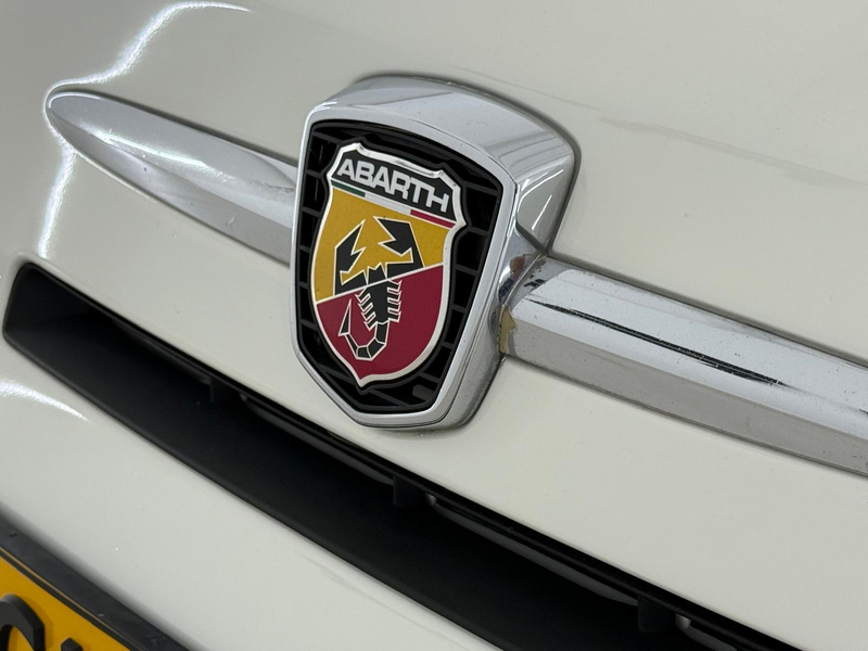 Abarth 500 1.4 T-Jet Elaborabile LED Digitaal dashboard — photo 8