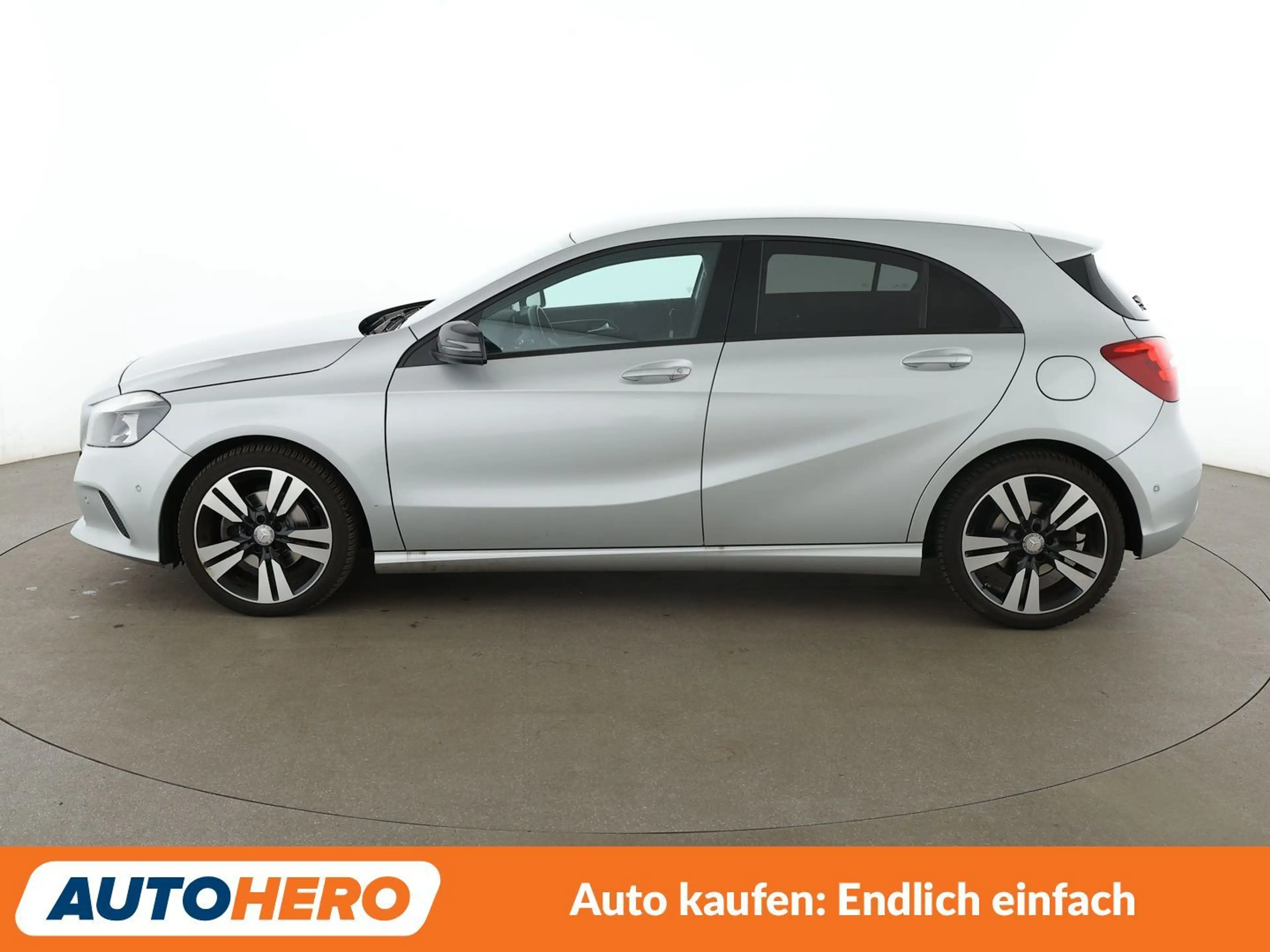Mercedes-Benz A 180 A 180 BlueEfficiency Style Aut.*NAVI*TEMPO*CAM*PDC — photo 3