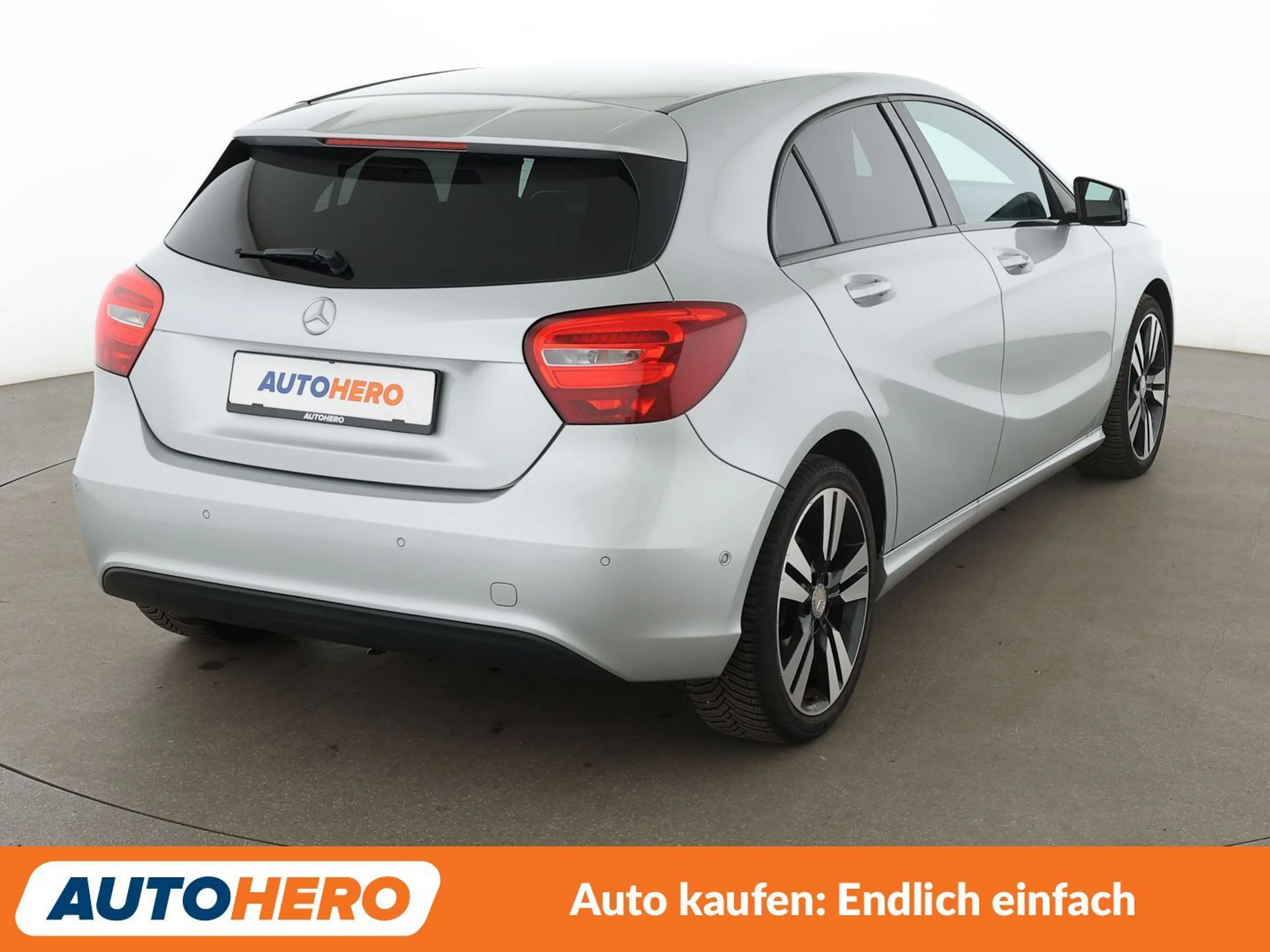 Mercedes-Benz A 180 A 180 BlueEfficiency Style Aut.*NAVI*TEMPO*CAM*PDC — photo 6