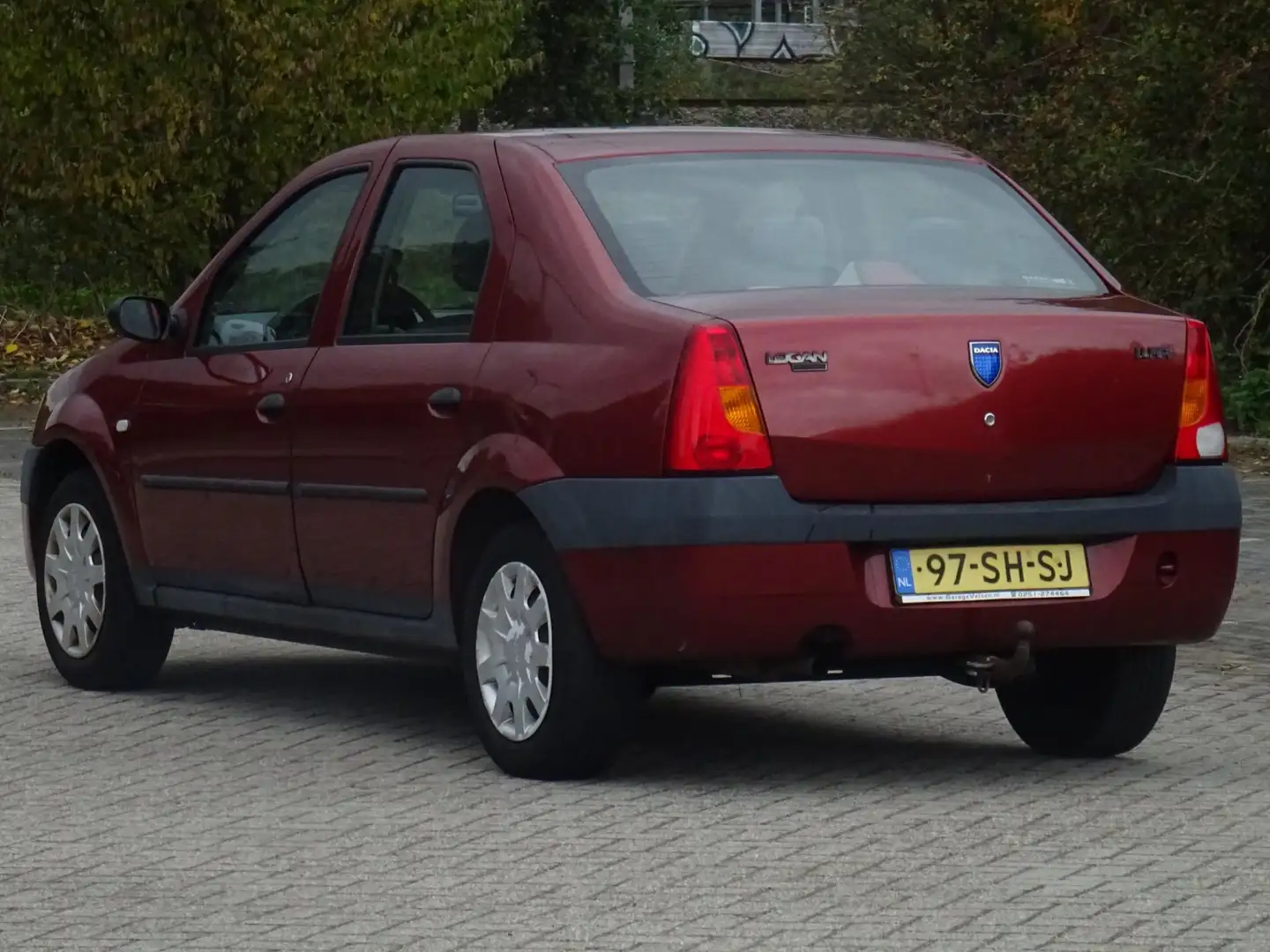 Dacia Logan 1.4 Ambiance BJ2006 NAP/STUURBEKRACHTIGING Piros - 2