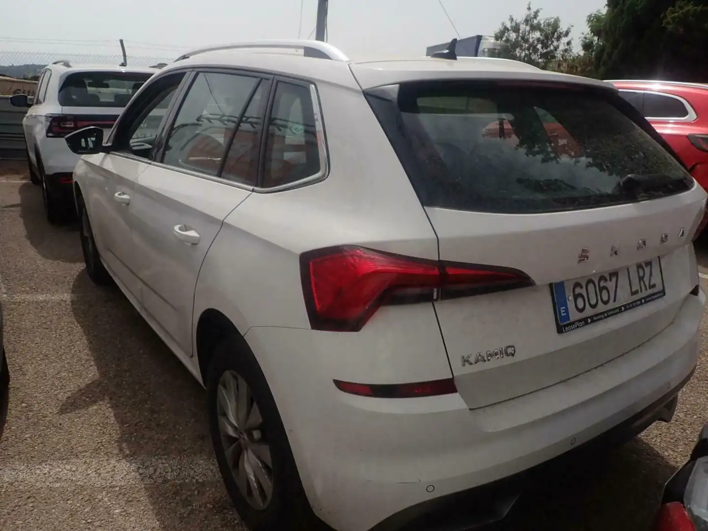Skoda Kamiq 1.0 TSI Ambition 81kW DSG Weiß - 2