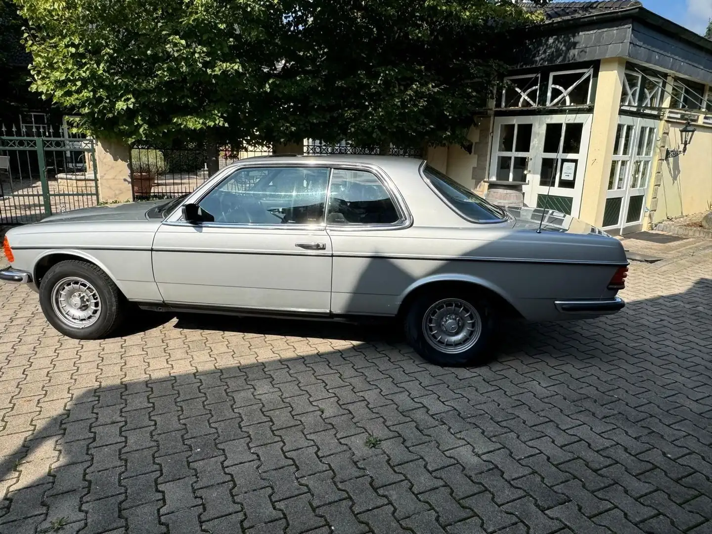 Mercedes-Benz 280 280 CE Coupe Colour Automatik SSD Argent - 2