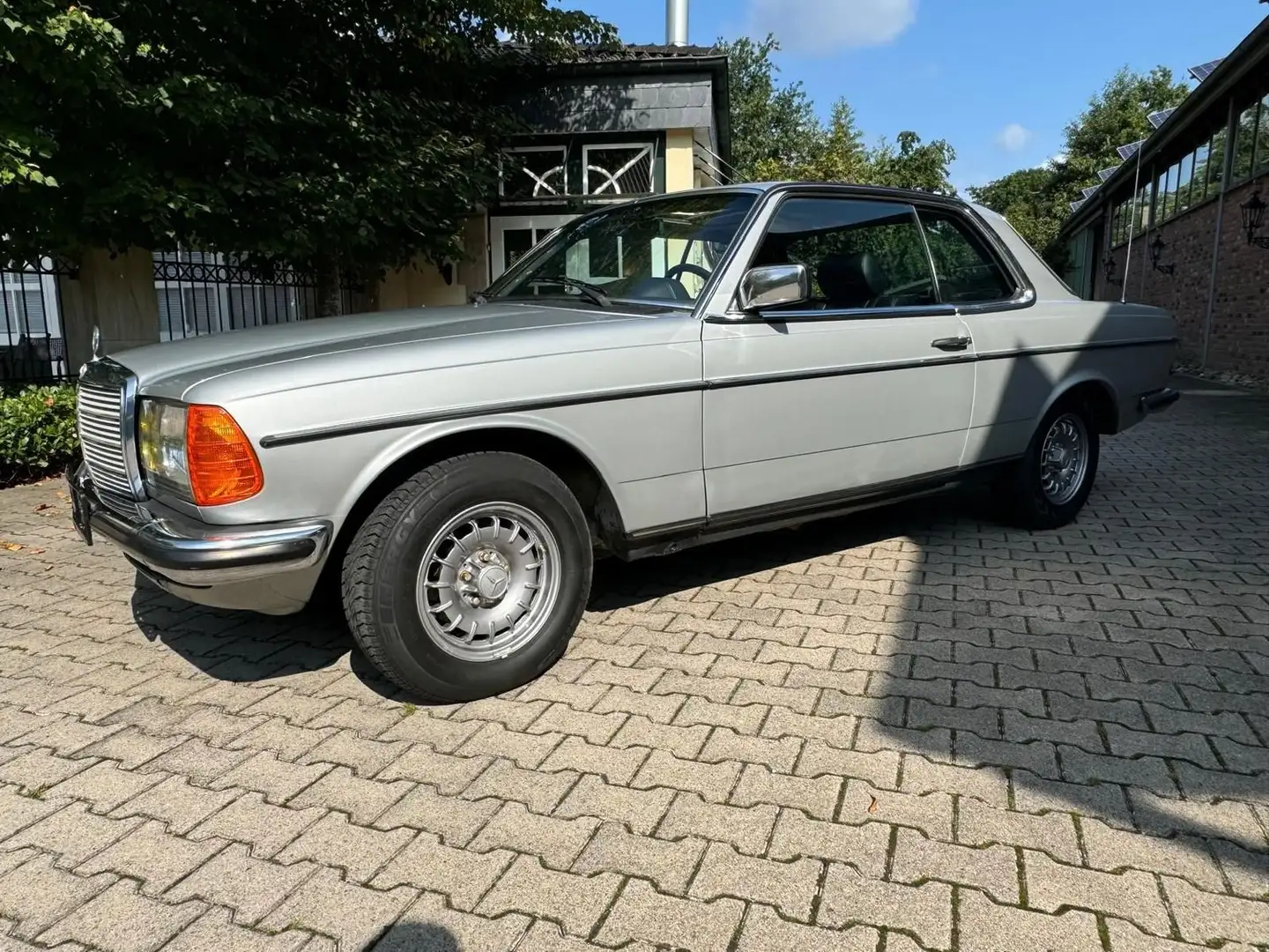 Mercedes-Benz 280 280 CE Coupe Colour Automatik SSD Argent - 1