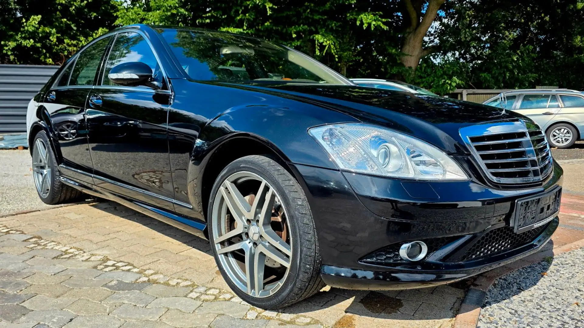 Mercedes-Benz S 500 S -Klasse Lim.  AMG Paket LEDER NAVI XENON Nero - 2