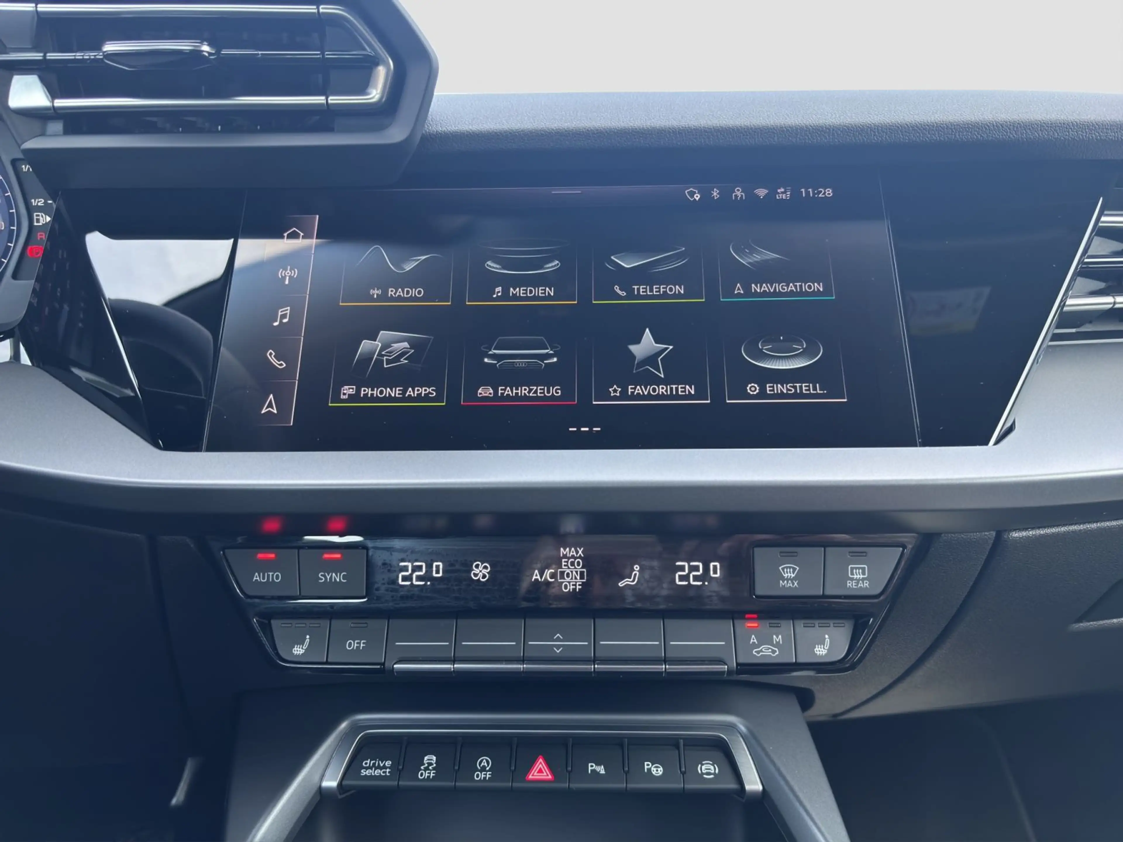 Audi A3 35 TFSI S-tronic Smartphone Interfa — photo 10