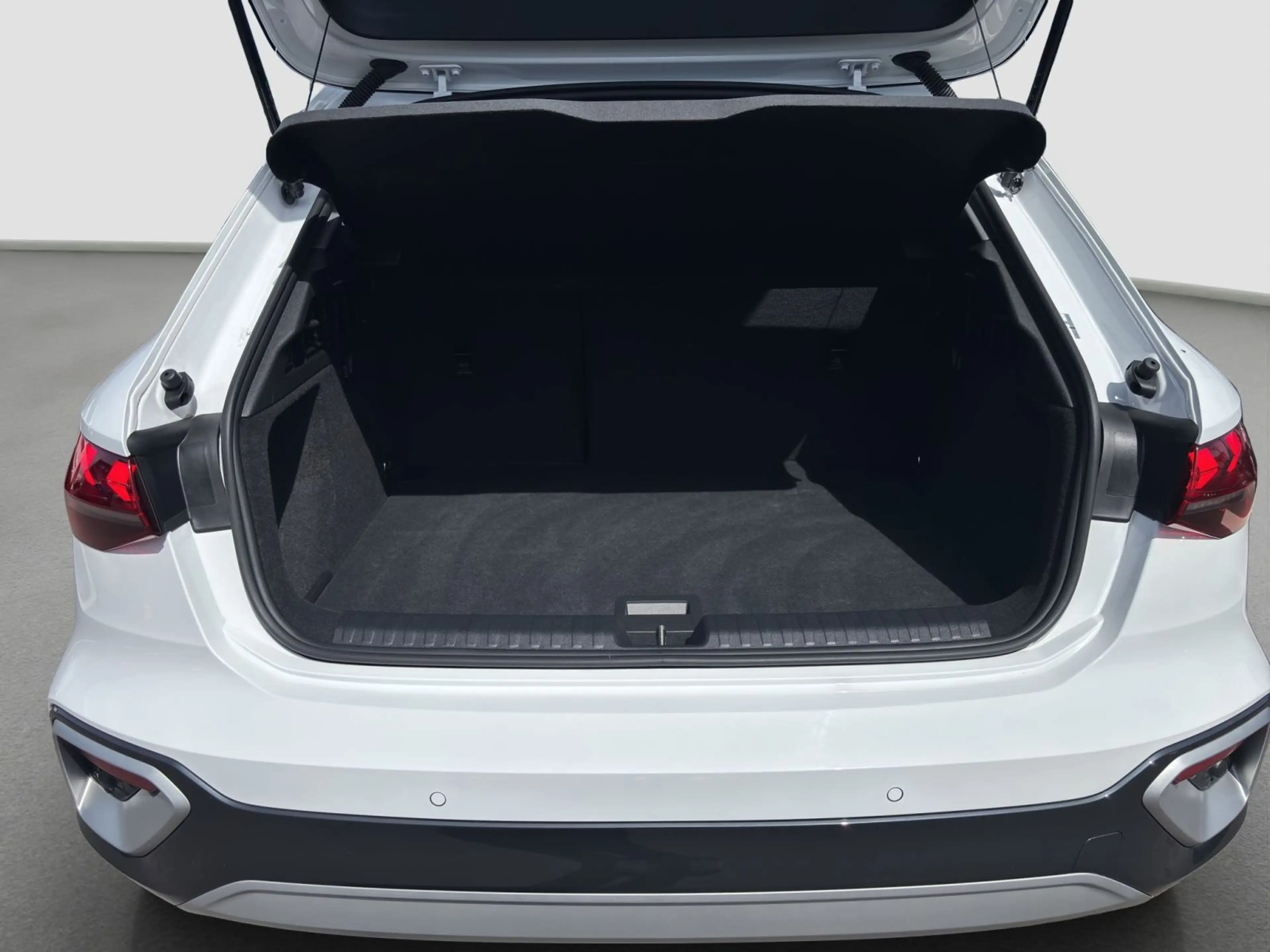 Audi A3 35 TFSI S-tronic Smartphone Interfa — photo 13