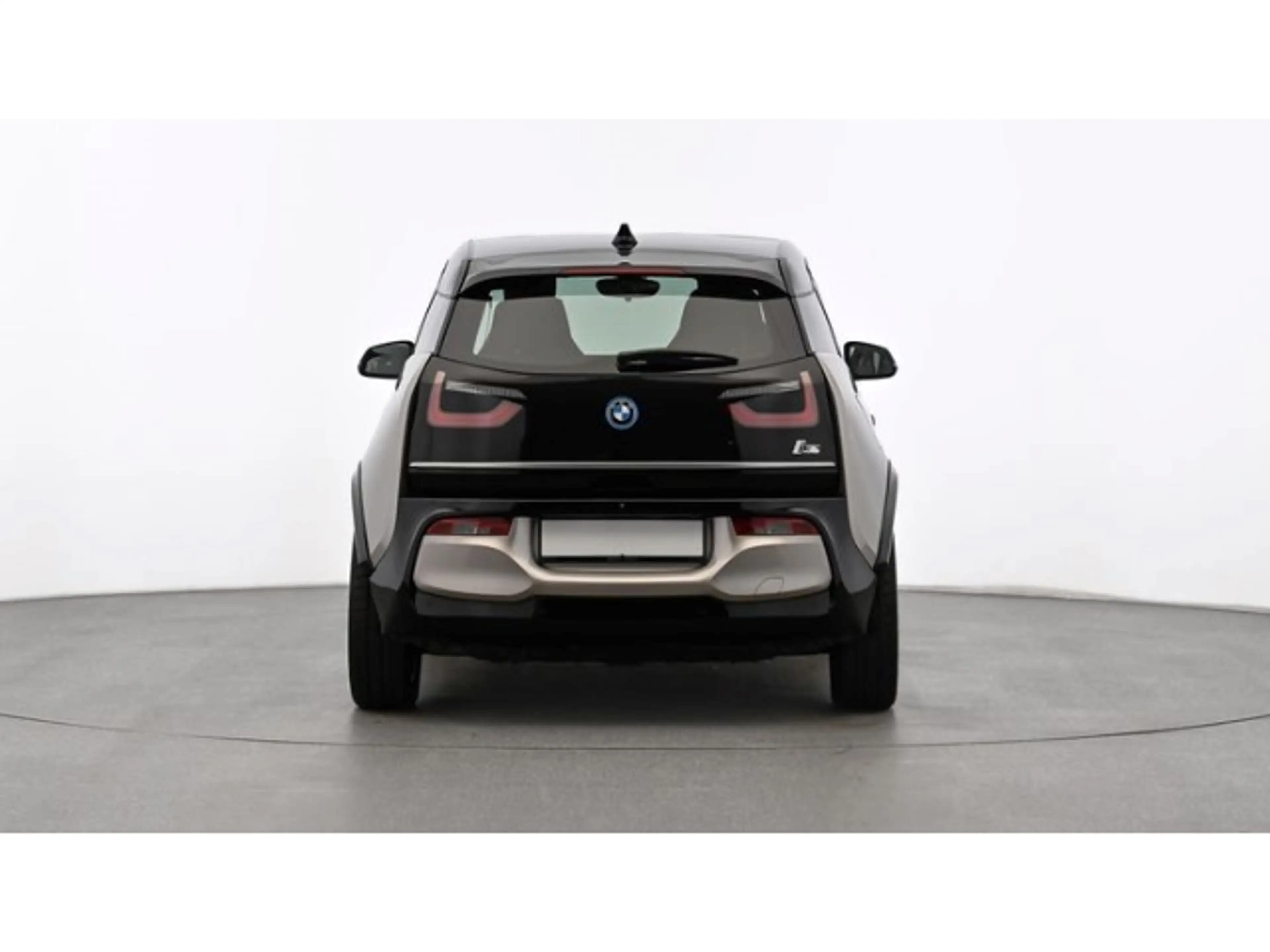 BMW i3 S 120Ah +TEILLEDER+PANO+ACC+NAVI-PRO+DAB+SHZ+ — photo 12