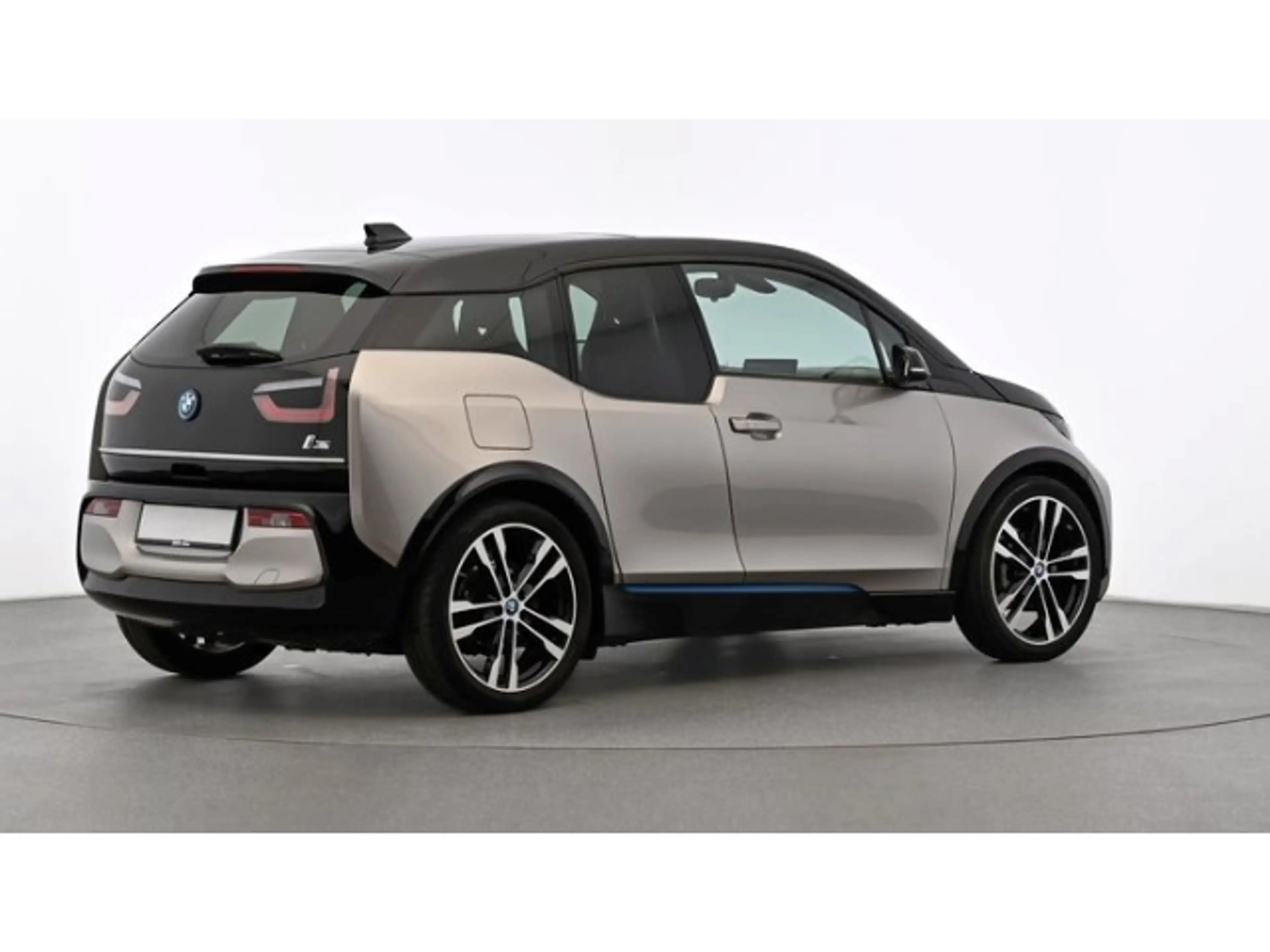 BMW i3 S 120Ah +TEILLEDER+PANO+ACC+NAVI-PRO+DAB+SHZ+ — photo 8
