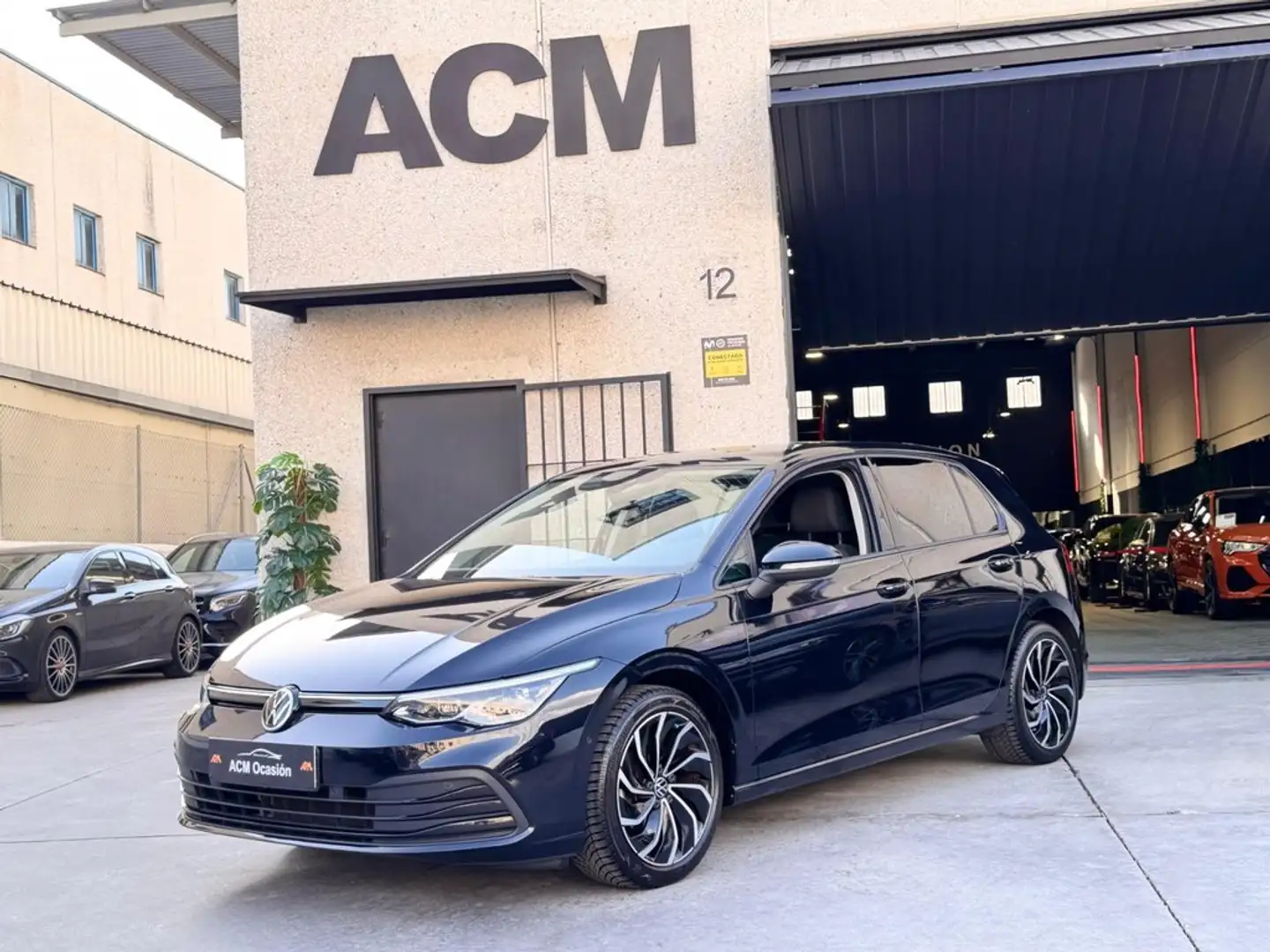 Volkswagen Golf 1.5 TSI Life 96kW Noir - 1