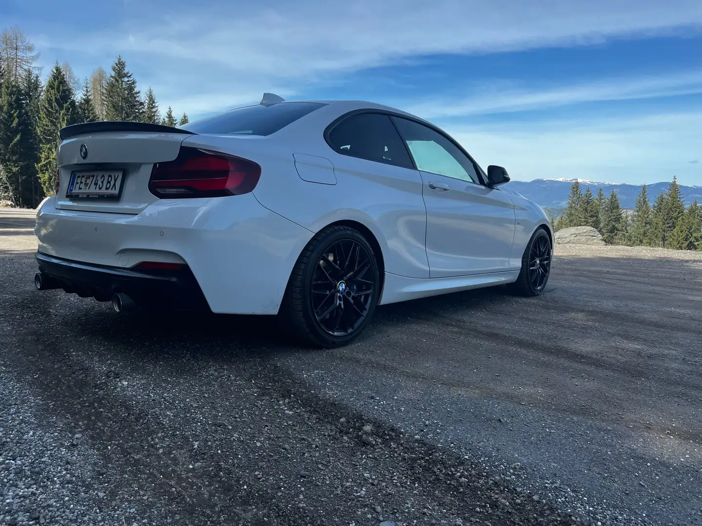 BMW 240 M240i xDrive Coupe Aut. Weiß - 2