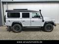 Land Rover Defender 110 SE Station Wagon PERFECT / COLECTOR Silber - thumbnail 3