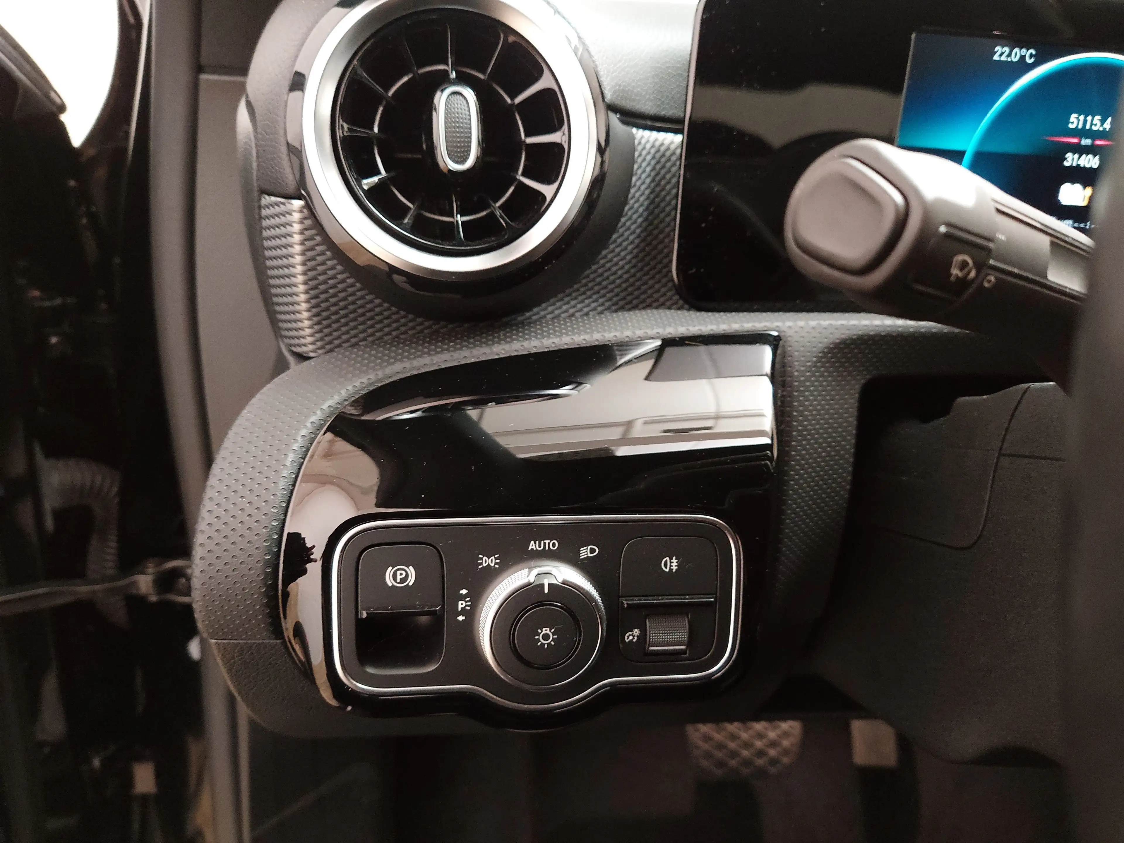 Mercedes-Benz A 250 e Progressive T-Leder Navi Shz RFK LED — photo 7