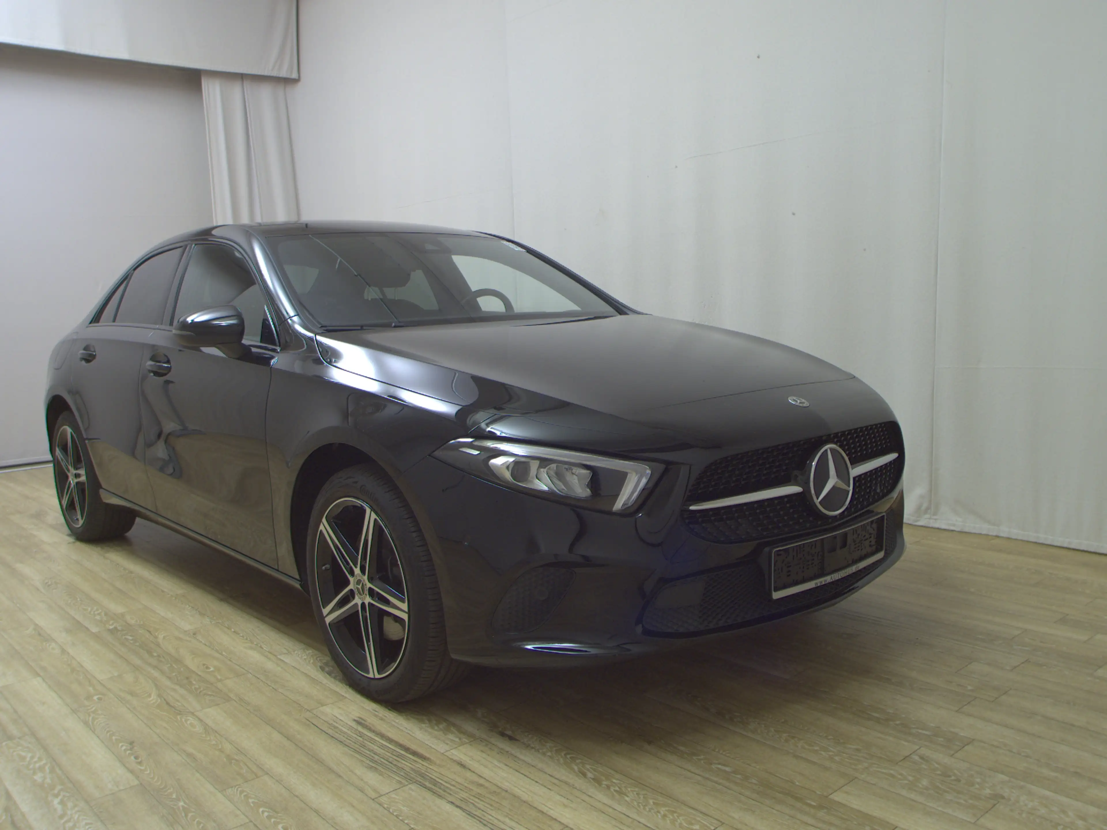 Mercedes-Benz A 250 e Progressive T-Leder Navi Shz RFK LED — photo 3