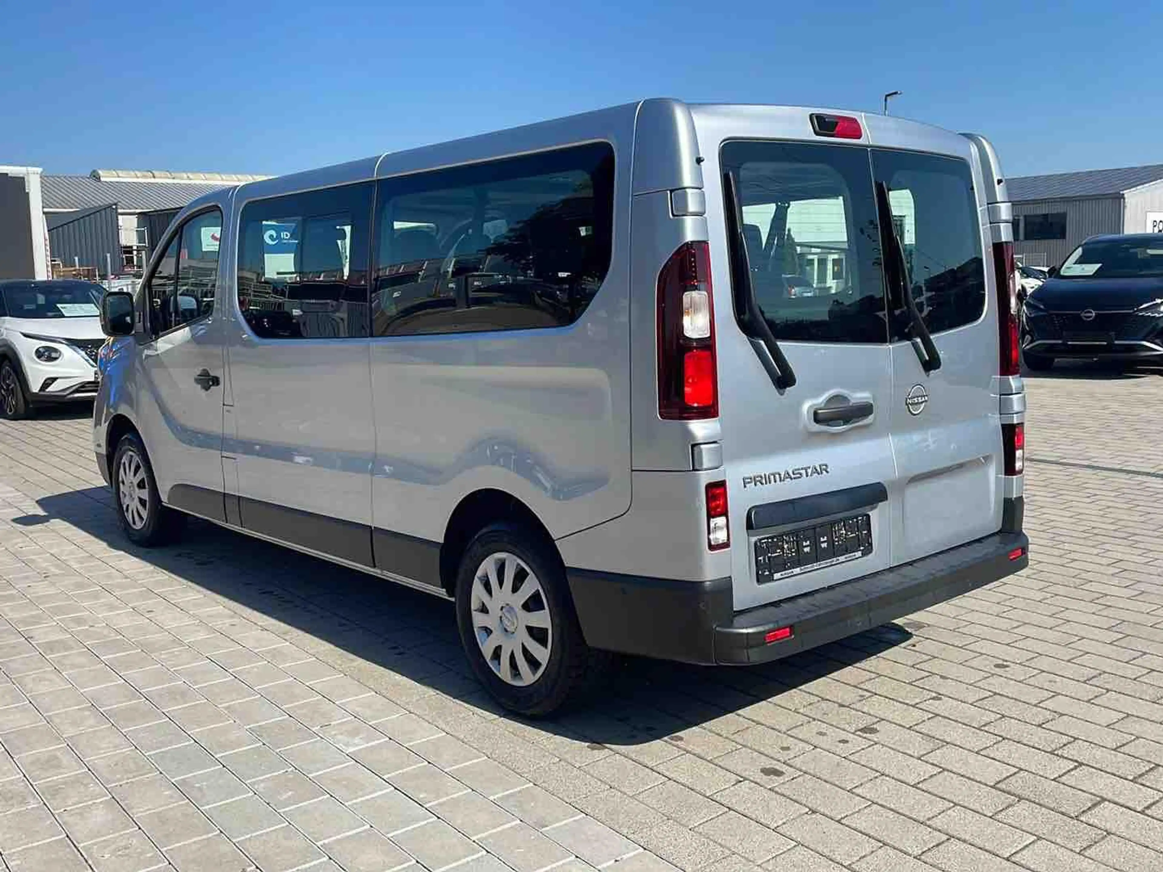 Nissan Primastar Kombi L2H1 dCi150 Tekna — photo 8