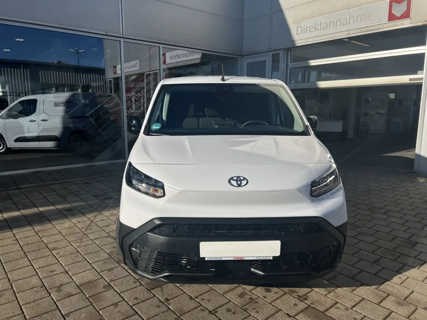 Toyota Proace City L1 1,2-l Turbo S&S Meister (E) Weiß - 2