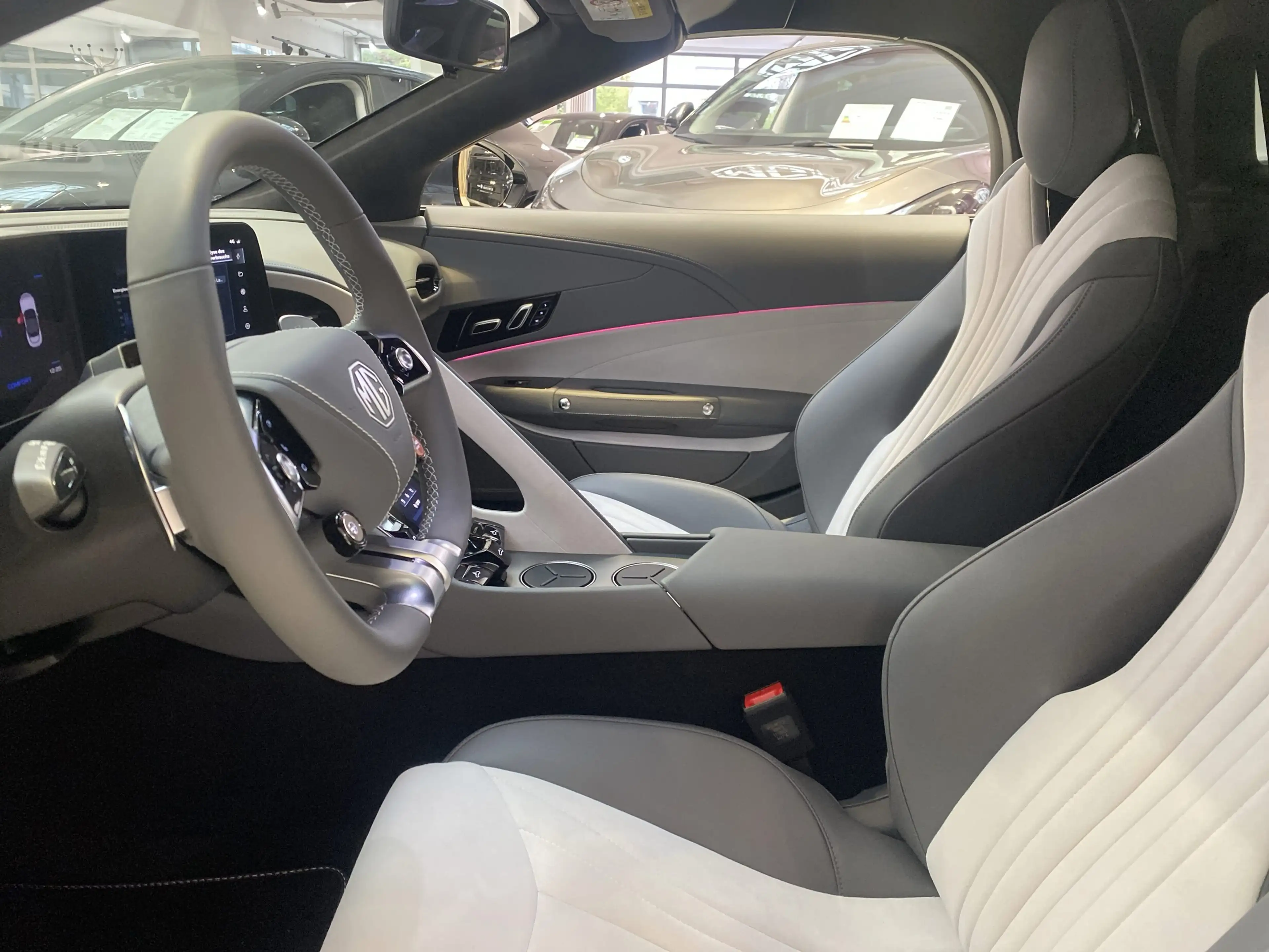 MG Cyberster RWD Roadster Pure Performance Roadster — photo 8