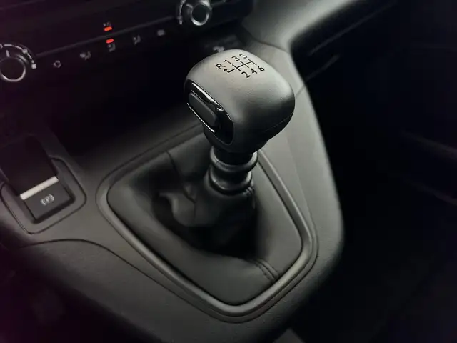 Opel Combo view 13