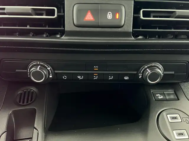 Opel Combo view 12