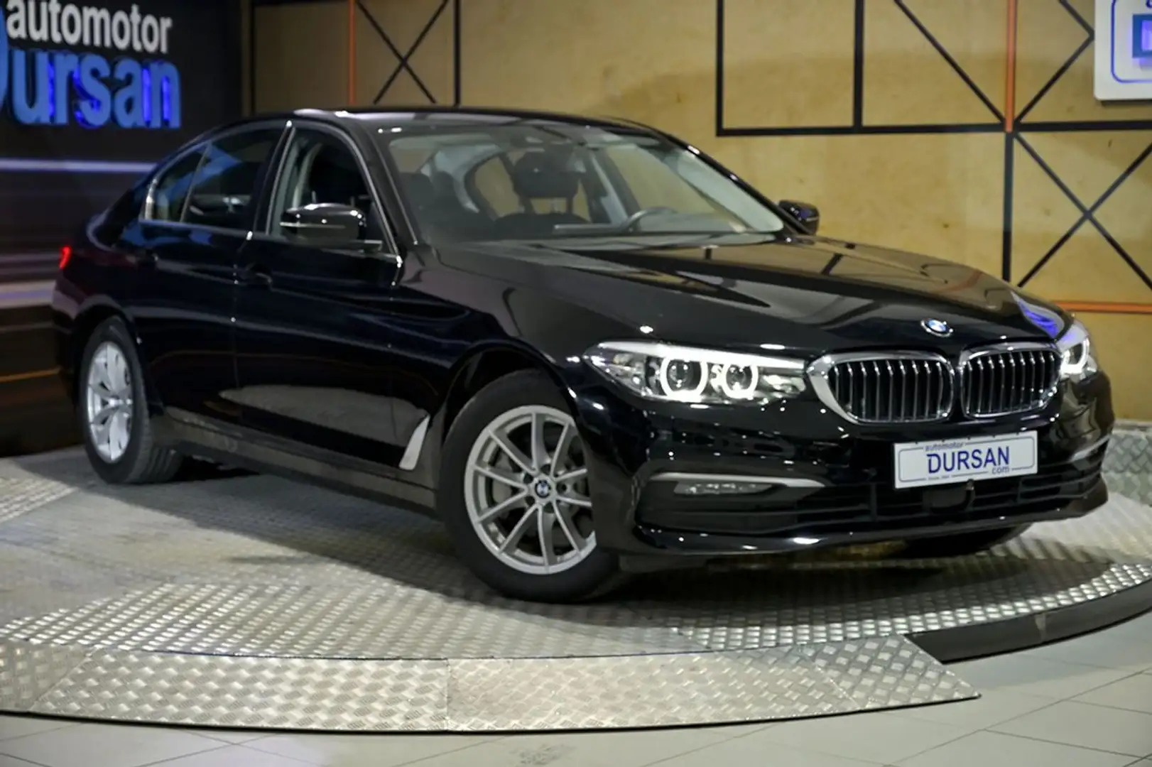 BMW 530 530e xDrive Noir - 2