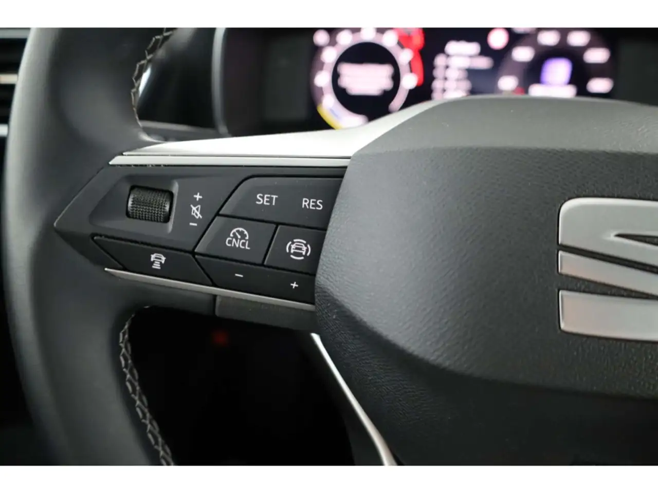 SEAT Leon 2026 — фото 14