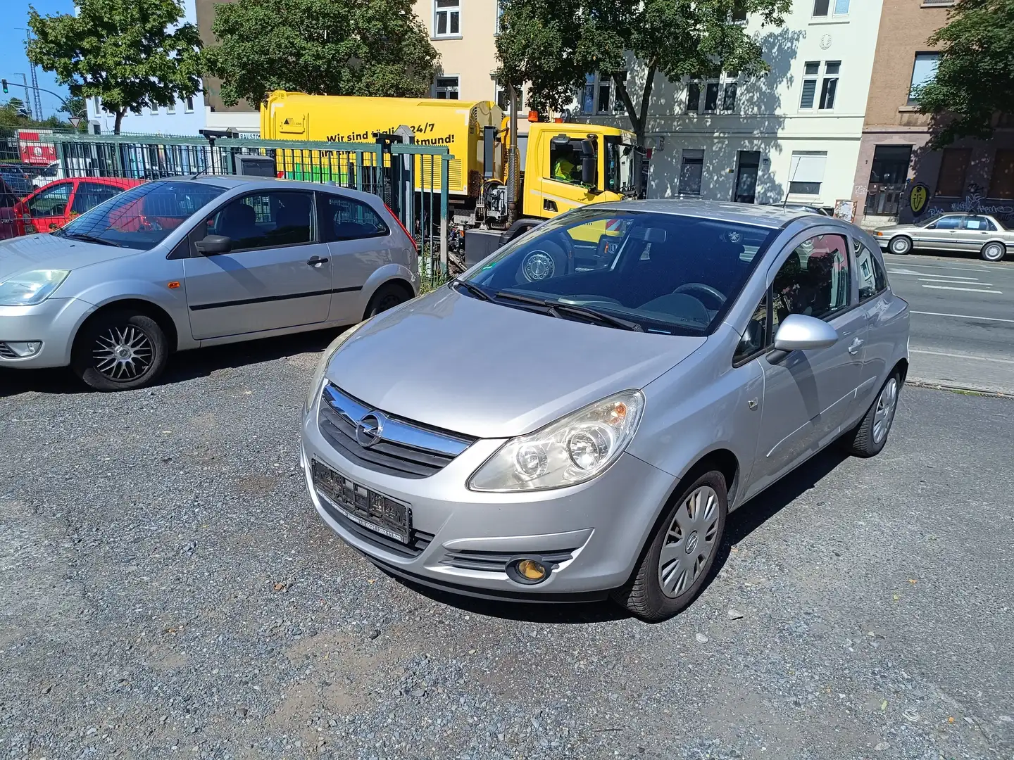 Opel Corsa Edition Klima TÜV neu top Anfänger Auto Grau - 1