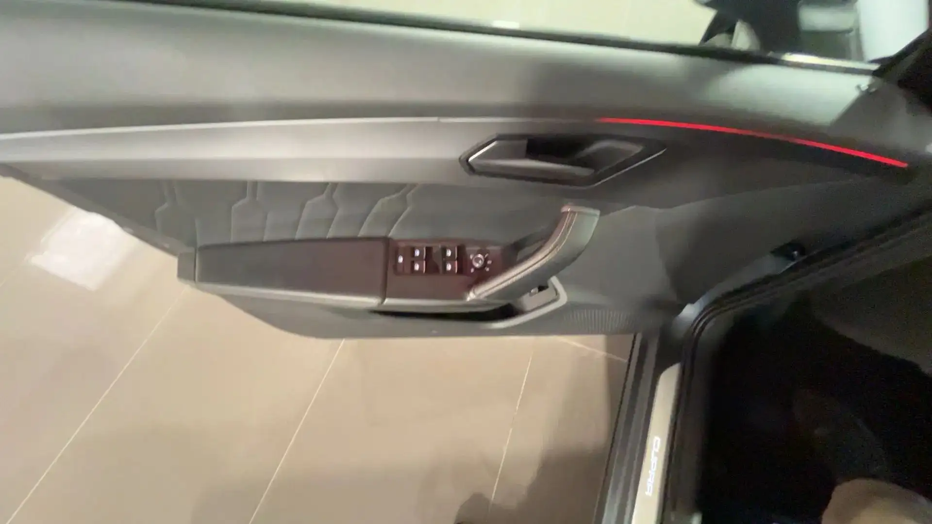 CUPRA Formentor Formentor 2.0 TDI 4Drive 150cv auto Gris - 2