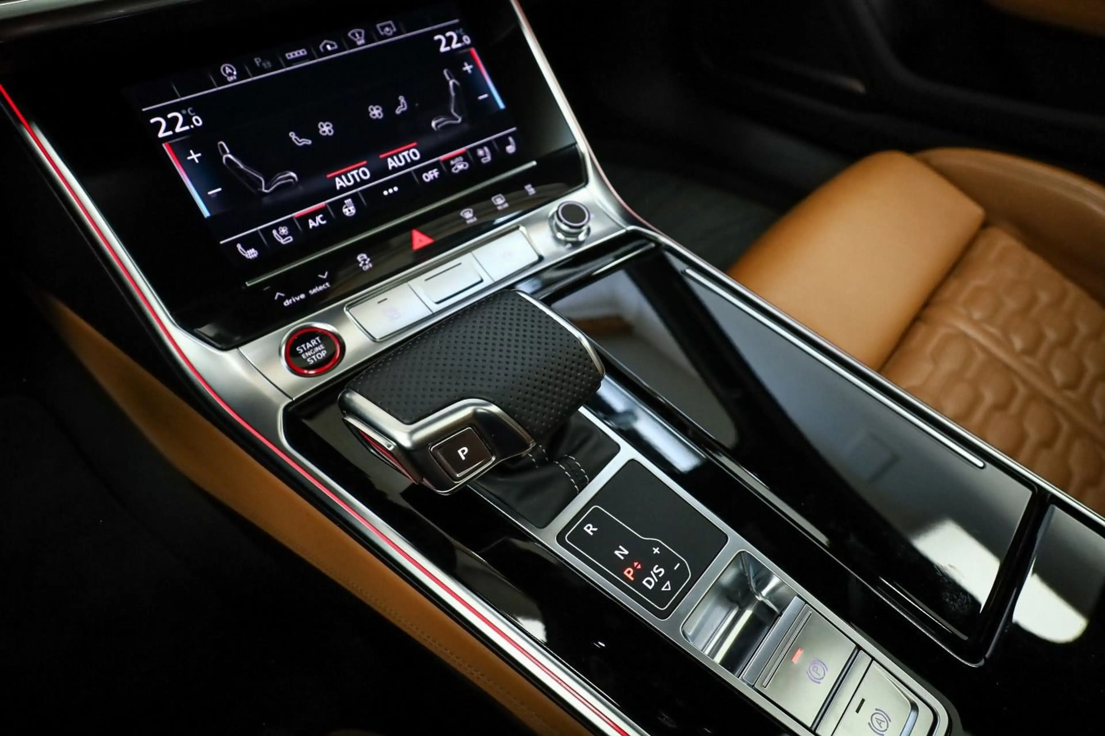 Audi RS6 Dynamik Plus, Keramik, HUD, AHK, Pano — photo 15