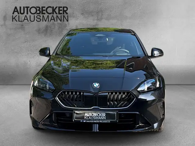 BMW 1 Series view 5